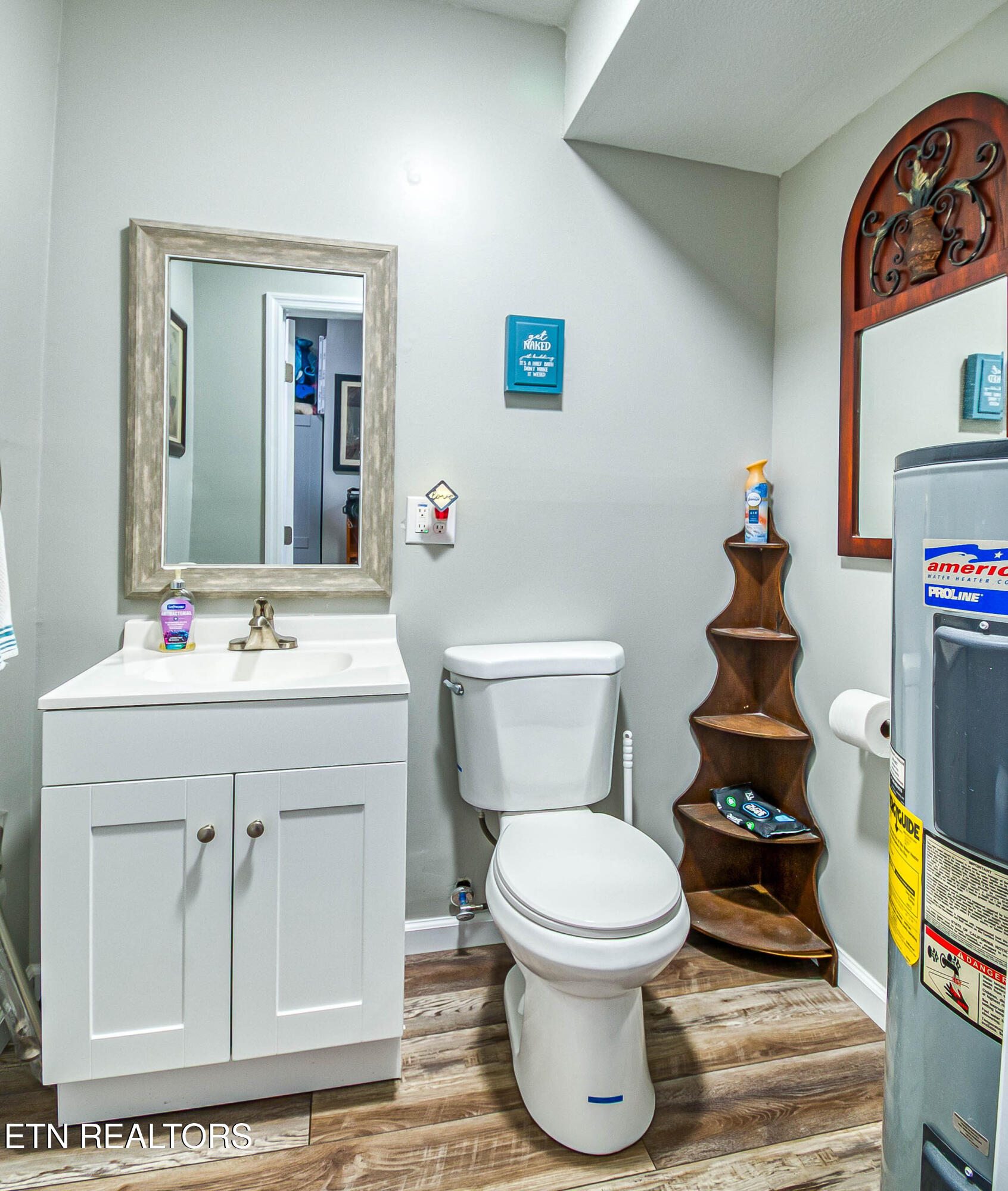 4533 Hines Valley Road Lenoir City TN 37771