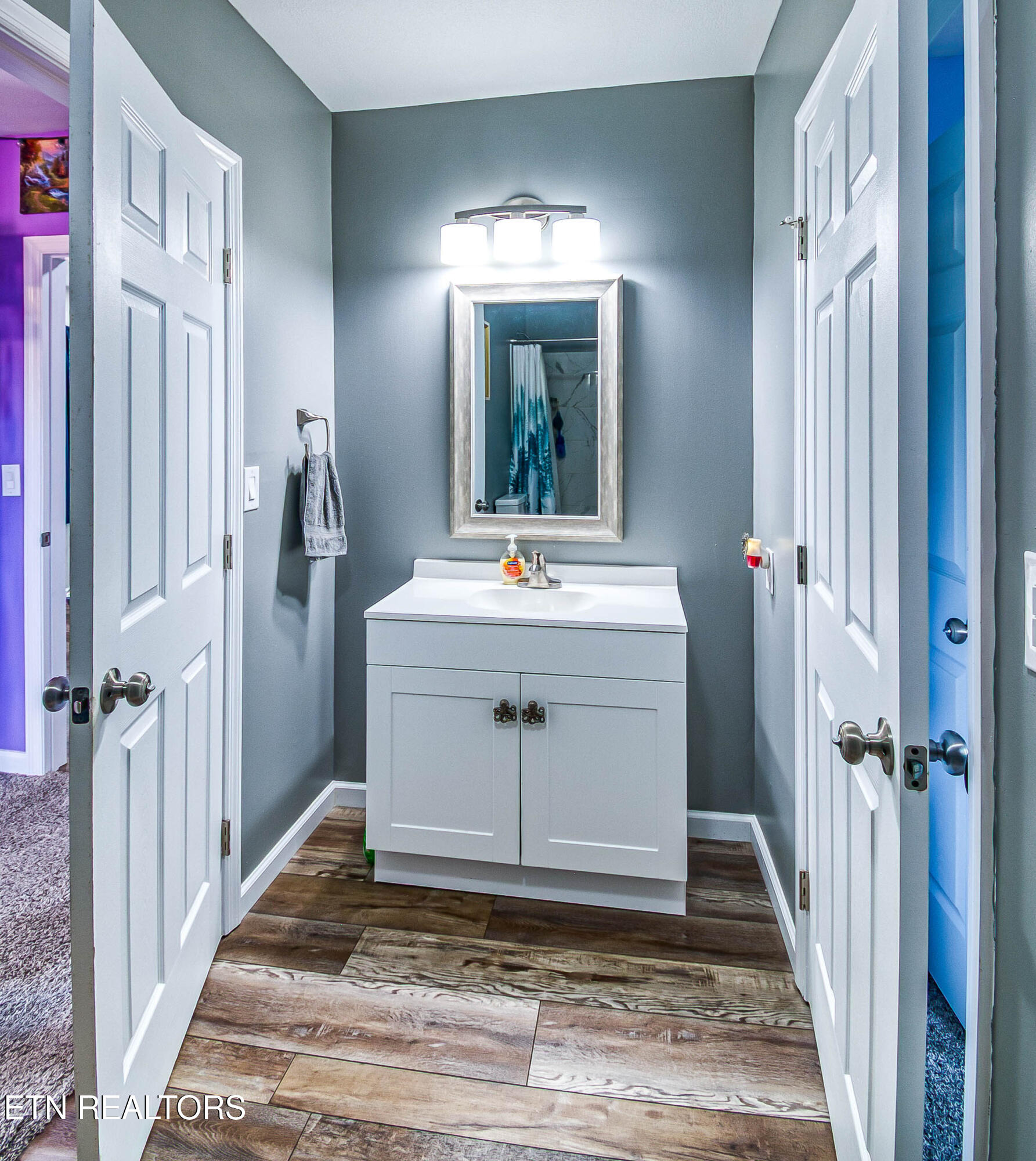 4533 Hines Valley Road Lenoir City TN 37771
