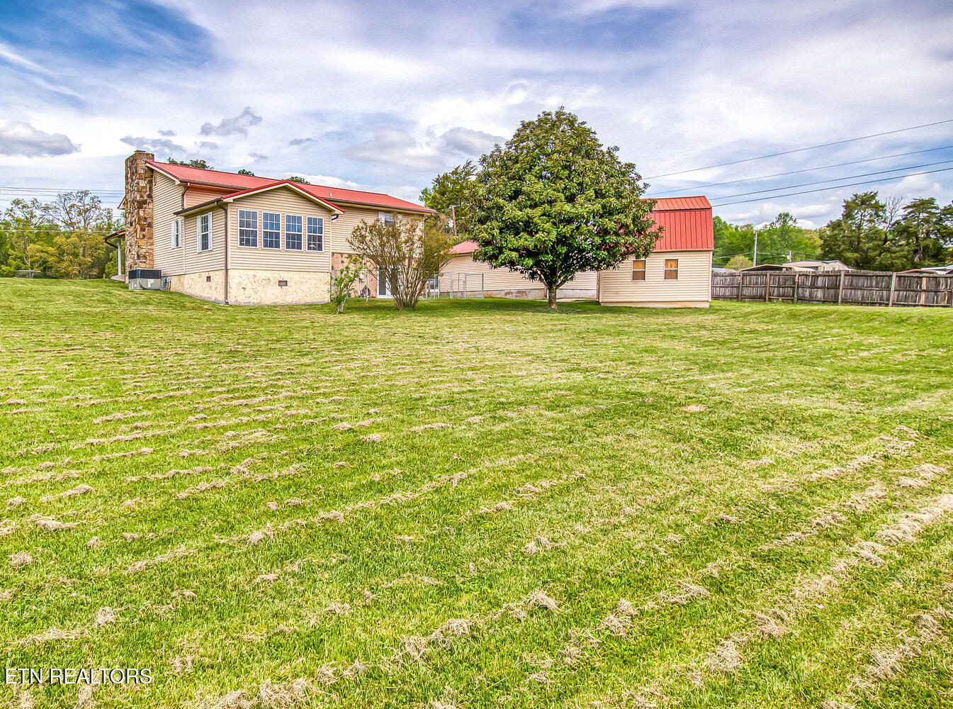 4533 Hines Valley Road Lenoir City TN 37771