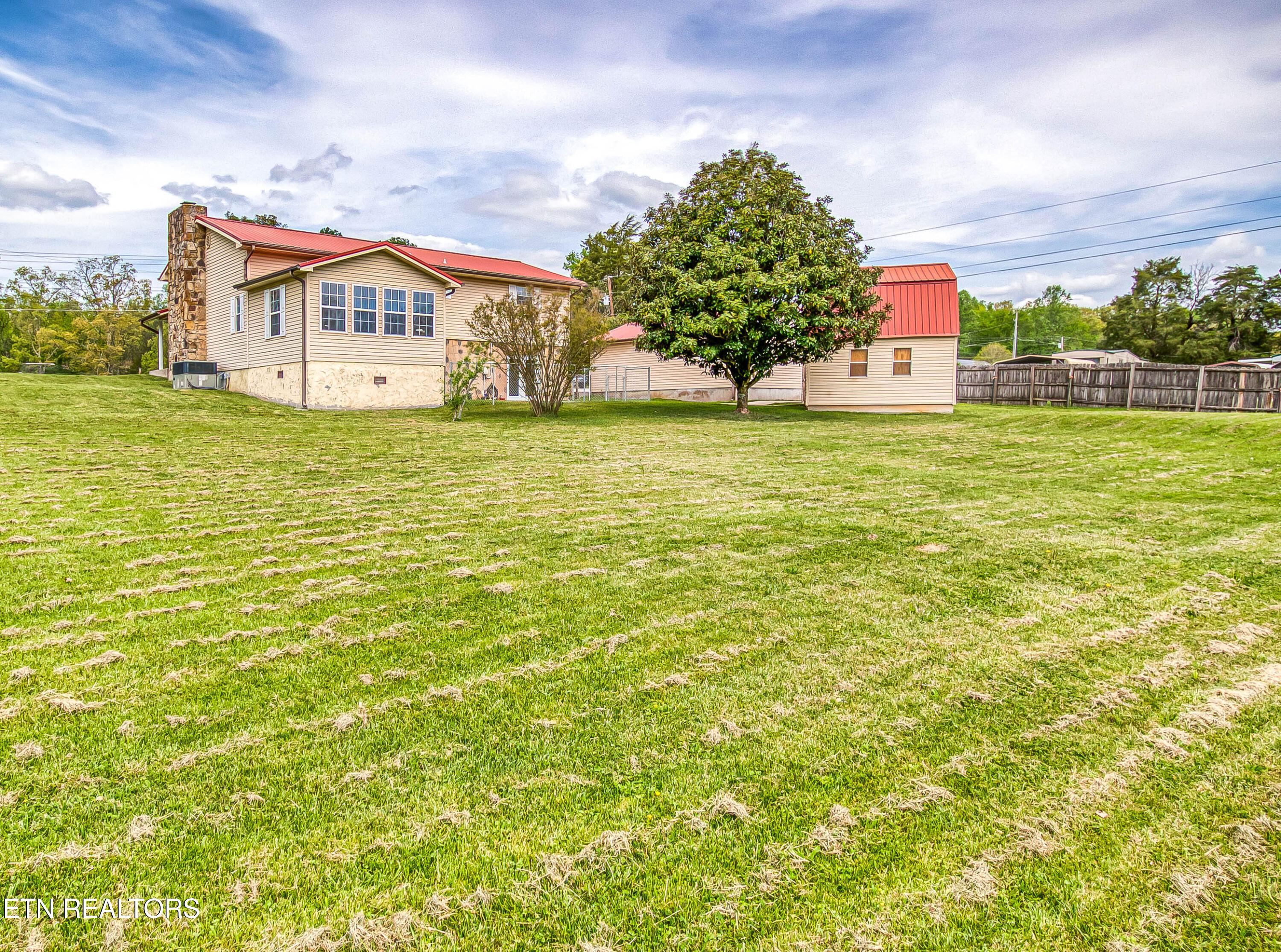 4533 Hines Valley Road Lenoir City TN 37771
