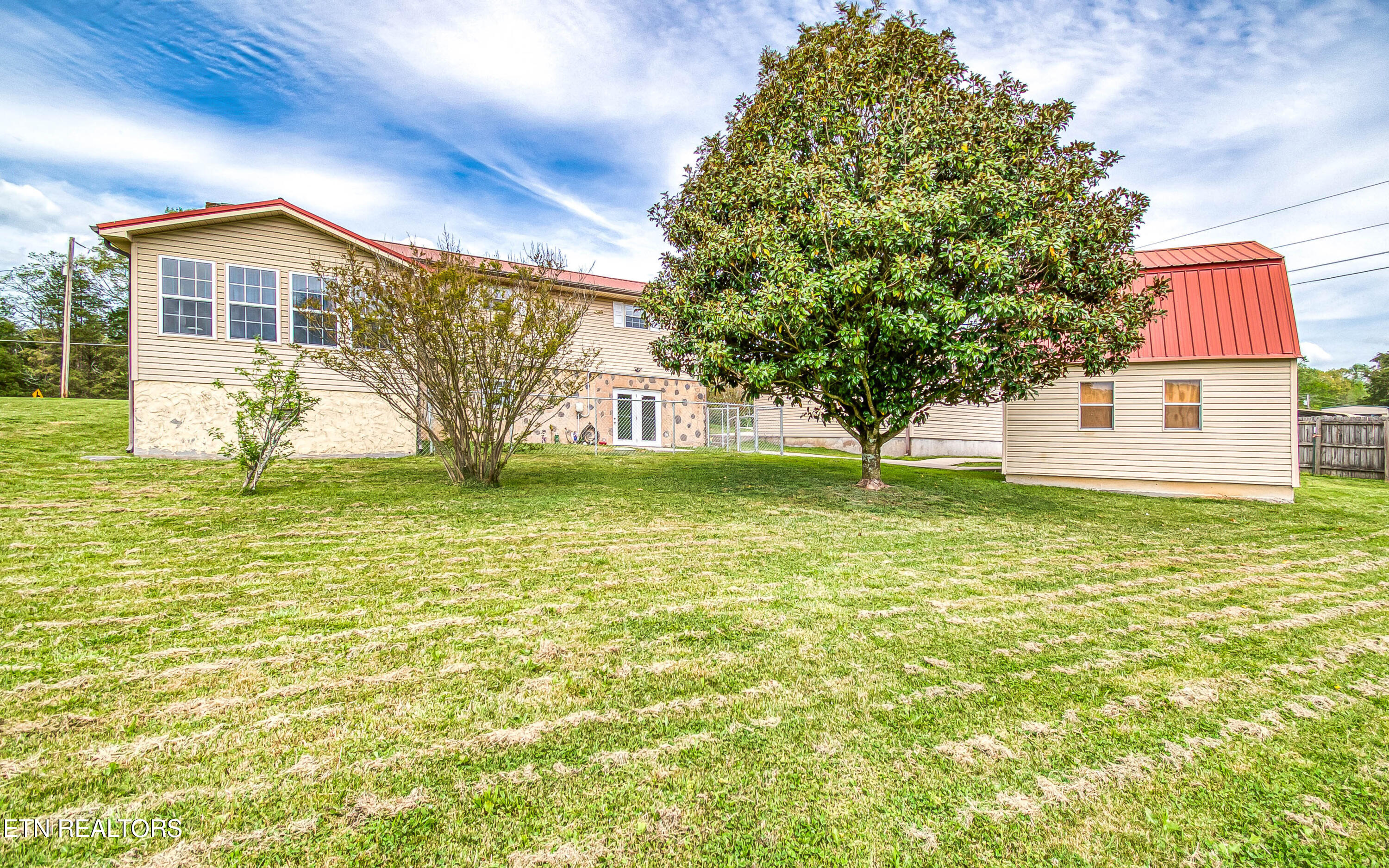 4533 Hines Valley Road Lenoir City TN 37771