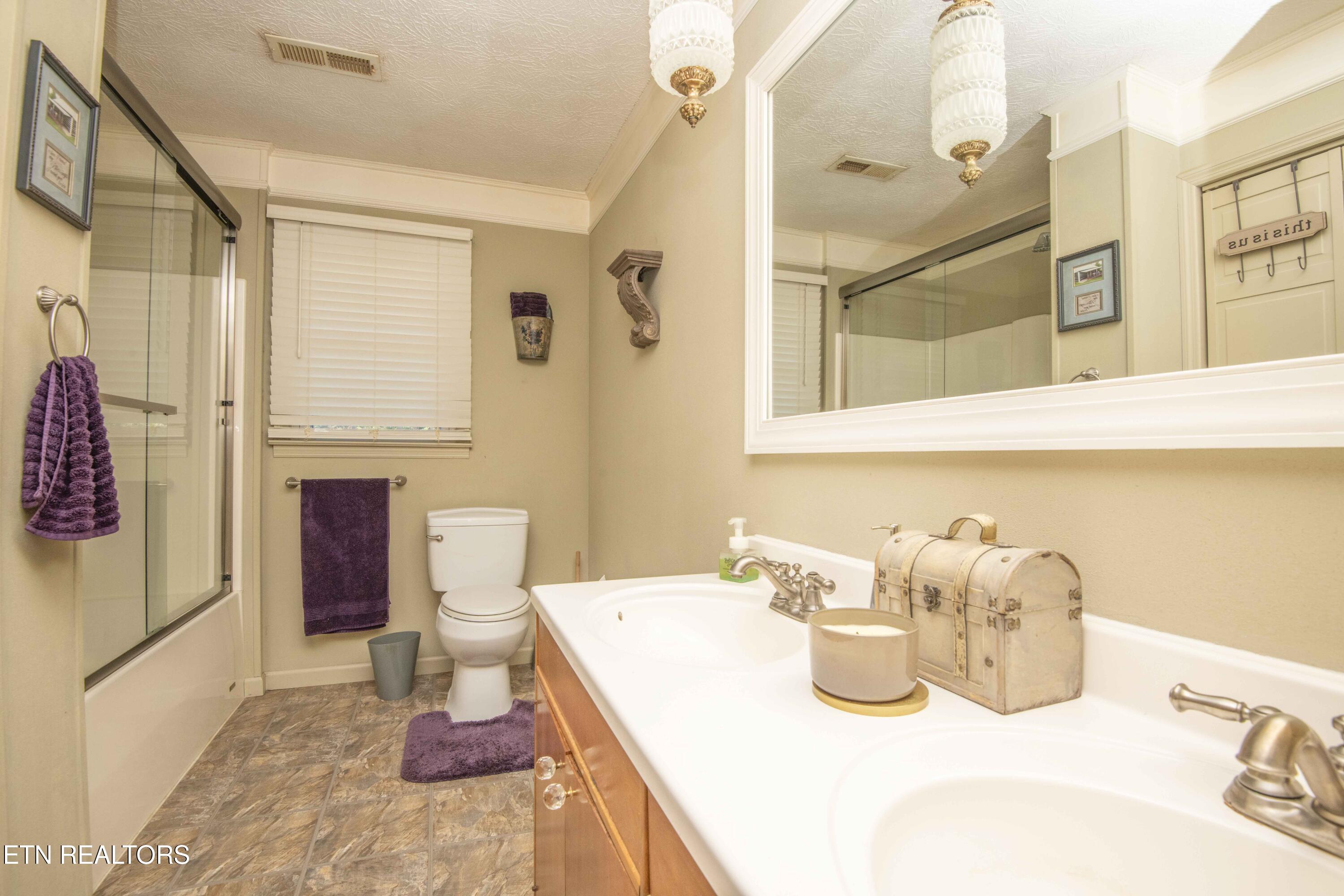 134 Andy Baird Drive Lafollette TN 37766