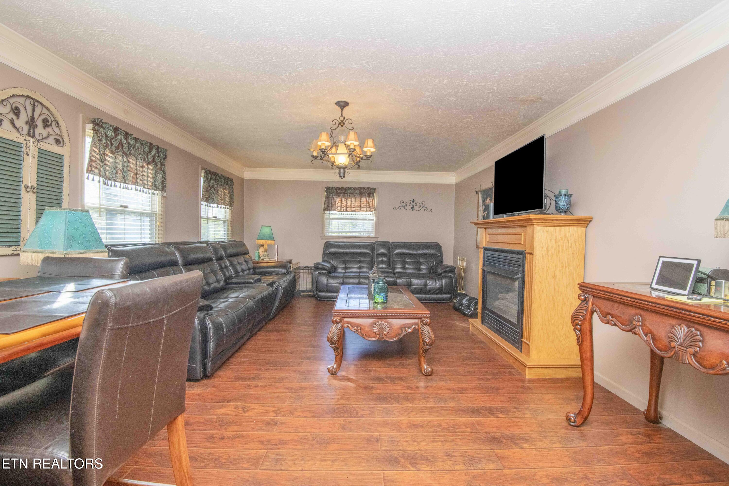 134 Andy Baird Drive Lafollette TN 37766