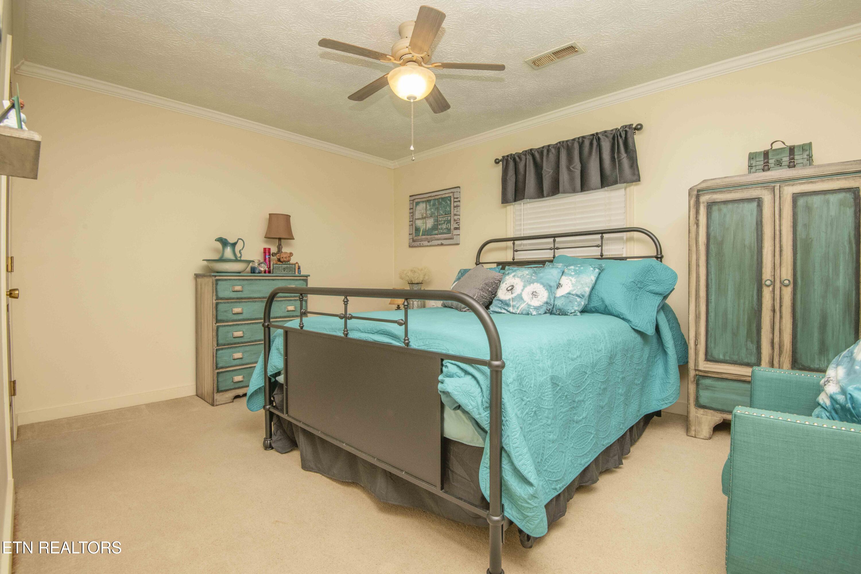 134 Andy Baird Drive Lafollette TN 37766