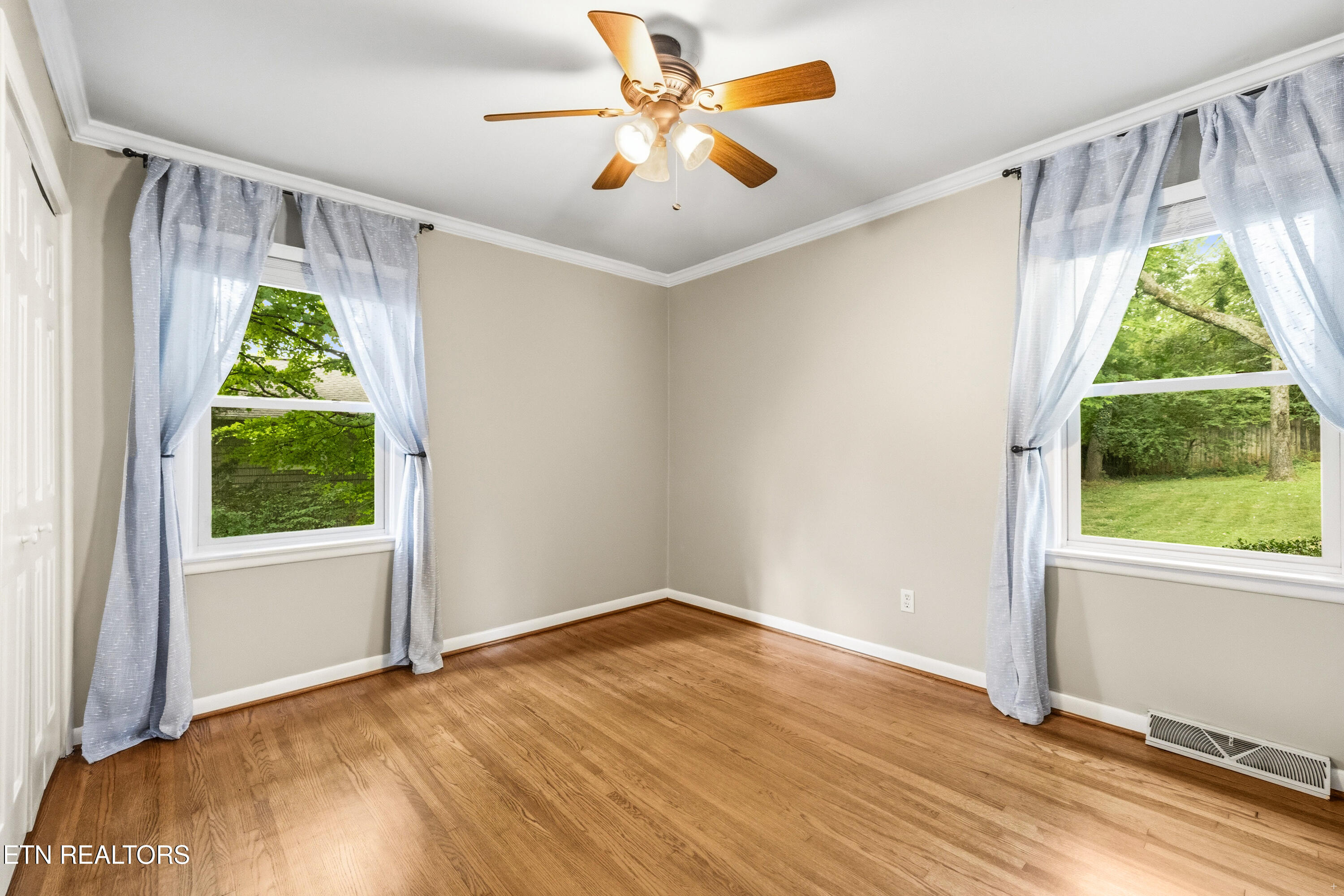 1009 Bardill Lane Knoxville TN 37919