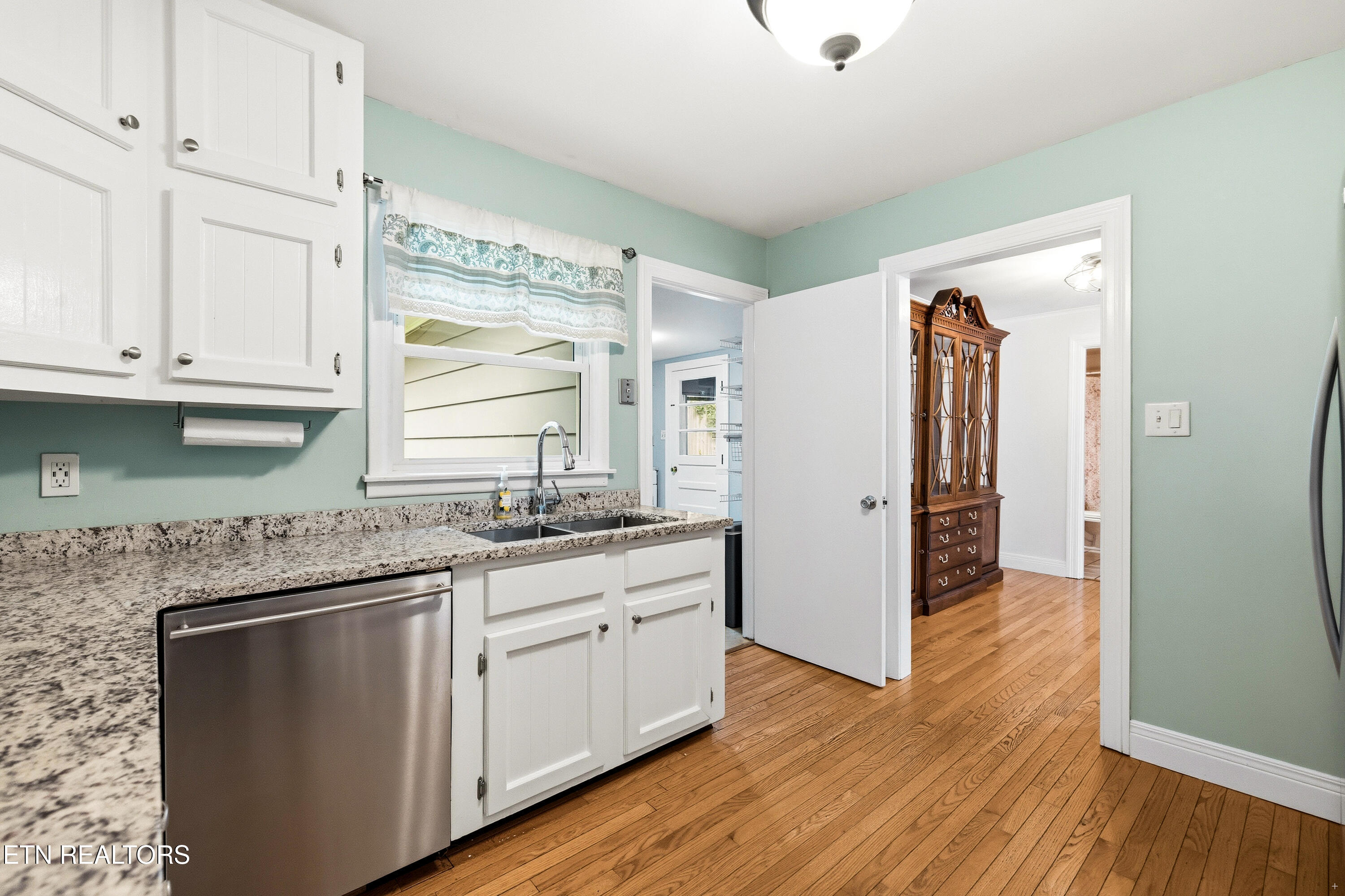 1009 Bardill Lane Knoxville TN 37919