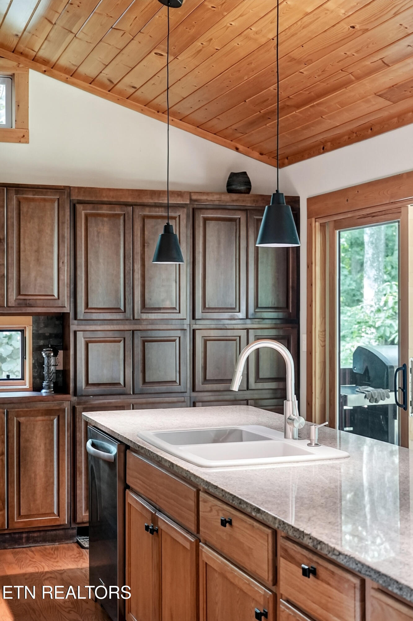 361 Bear Knob Lane Crawford TN 38554