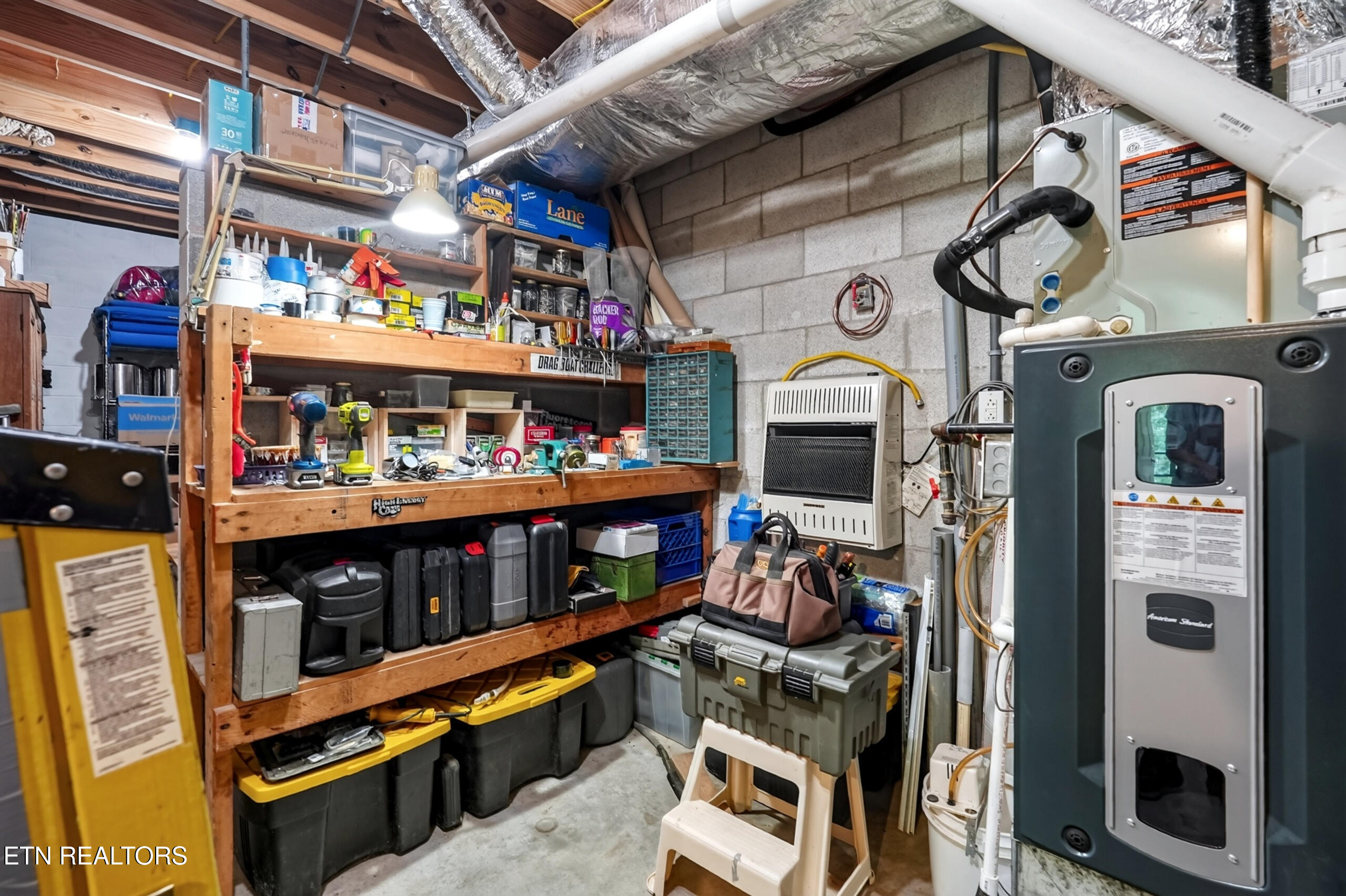 361 Bear Knob Lane Crawford TN 38554