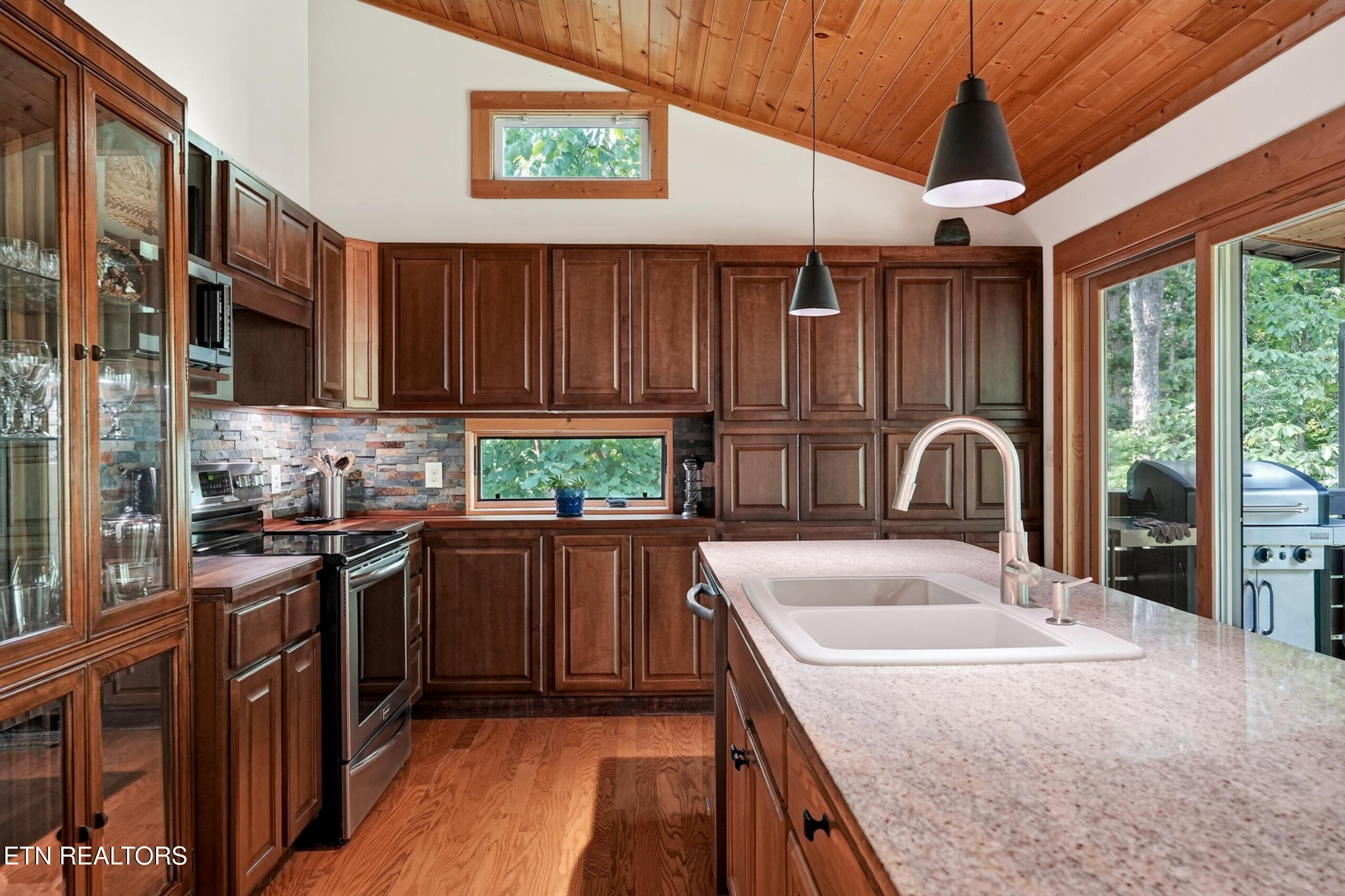 361 Bear Knob Lane Crawford TN 38554