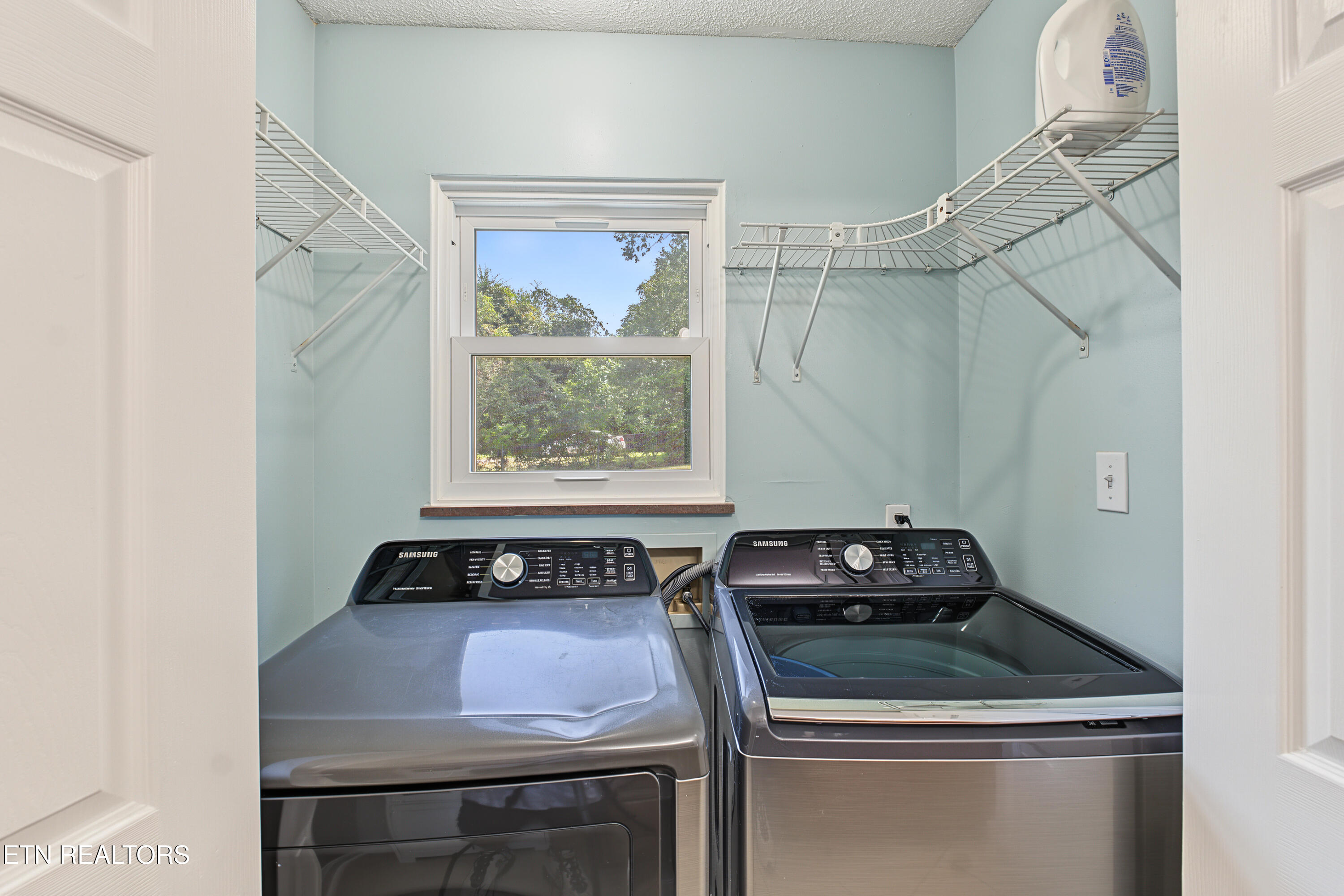 608 Busbee Road Knoxville TN 37920