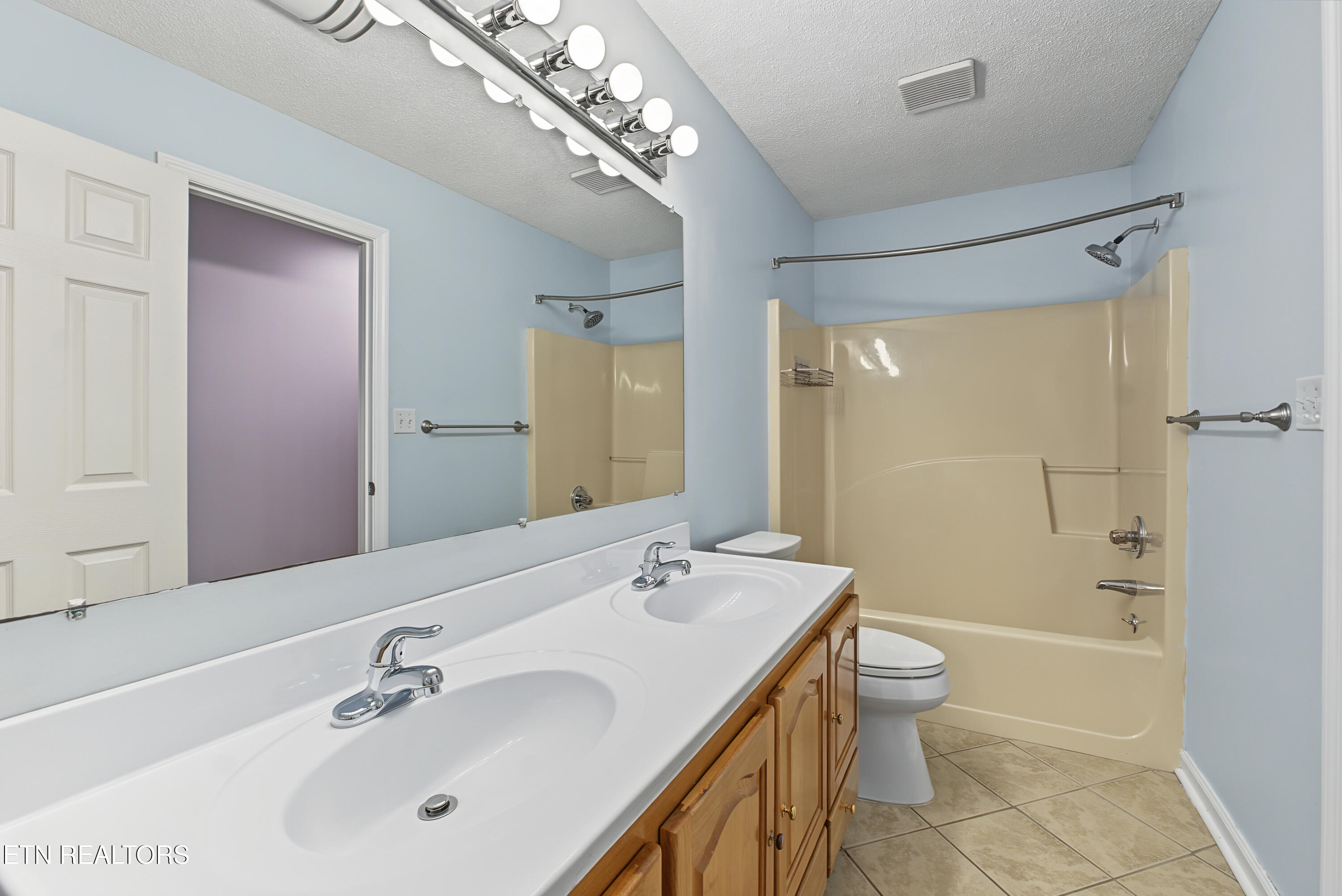 608 Busbee Road Knoxville TN 37920