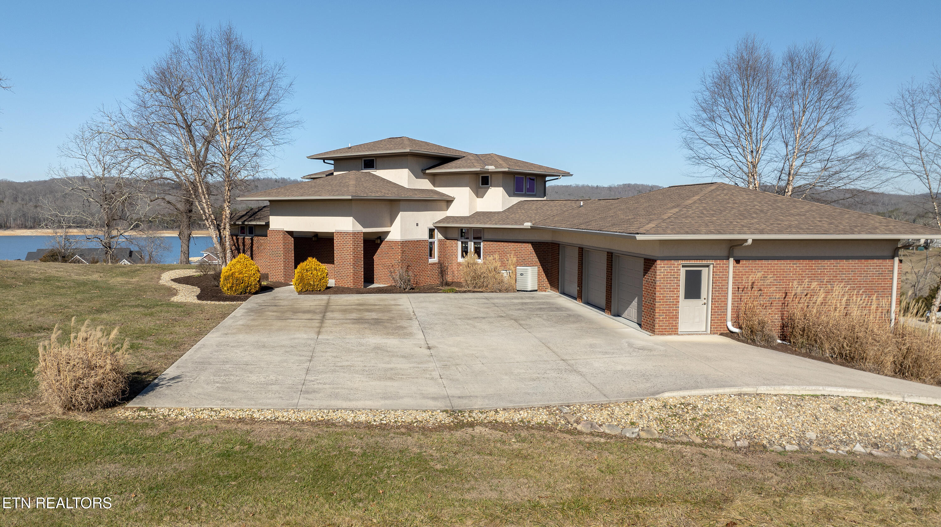 255 Sunset View Sharps Chapel TN 37866