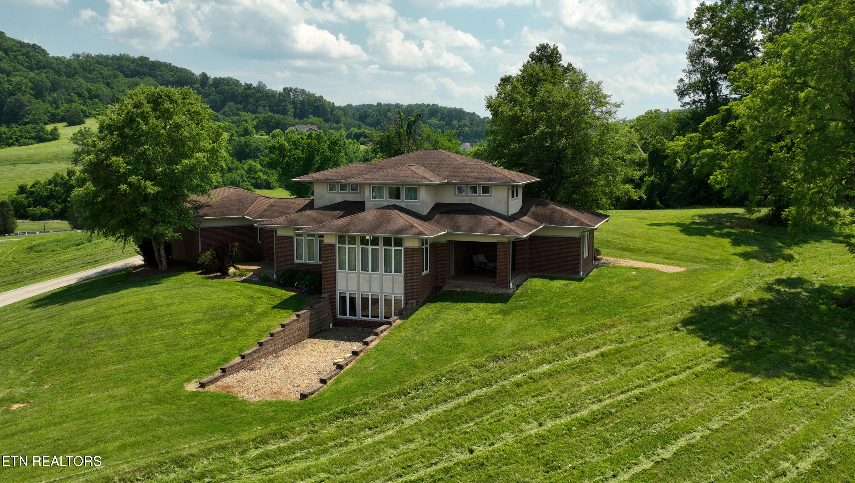 255 Sunset View Sharps Chapel TN 37866