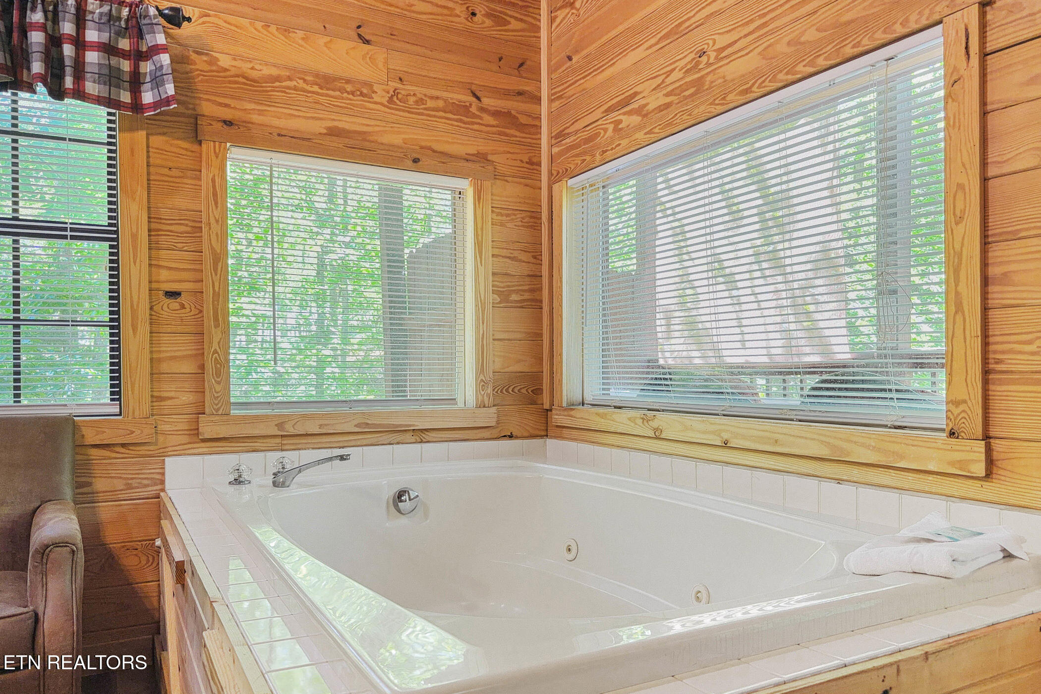 1607 S Mountain View Road Sevierville TN 37876