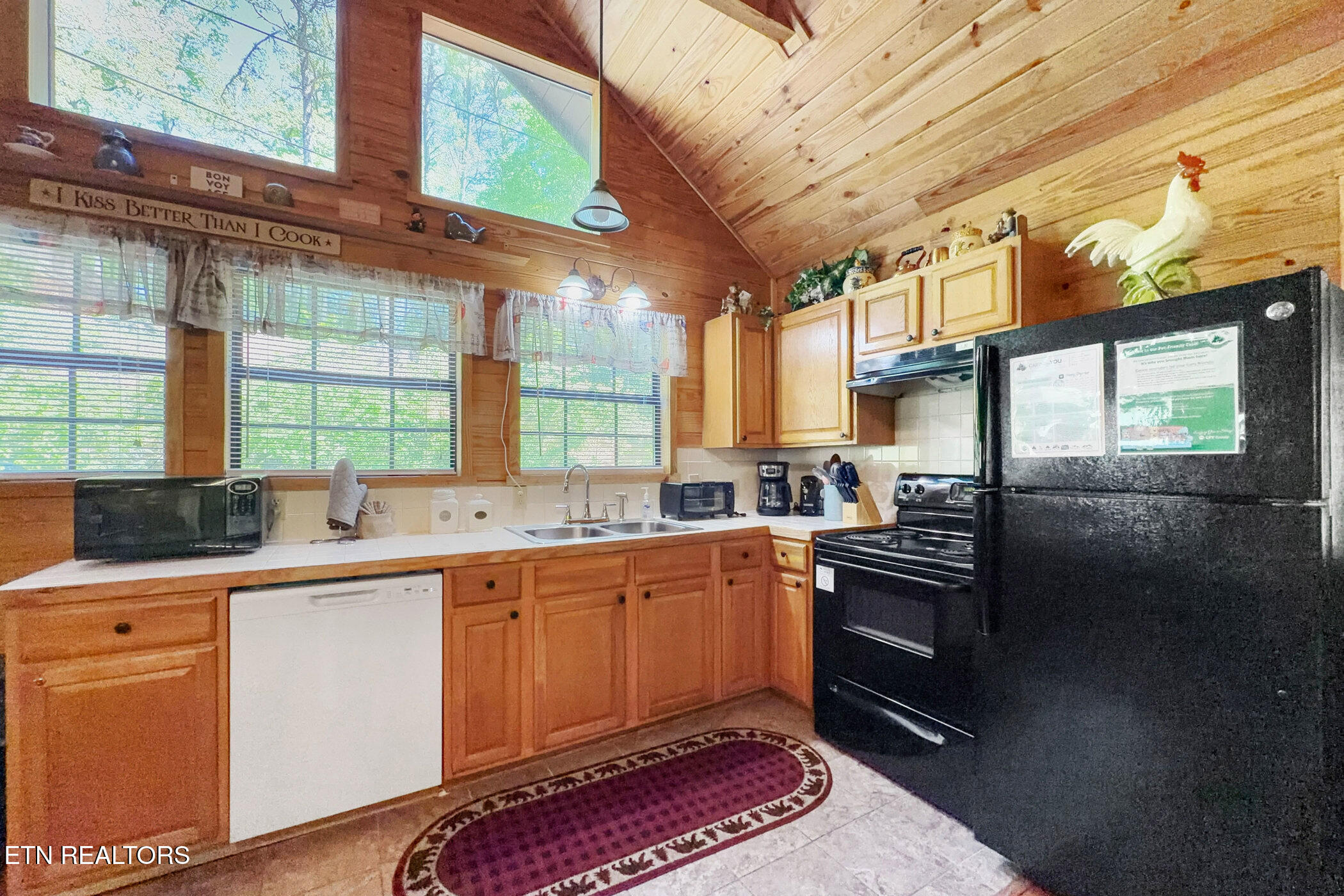 1607 S Mountain View Road Sevierville TN 37876