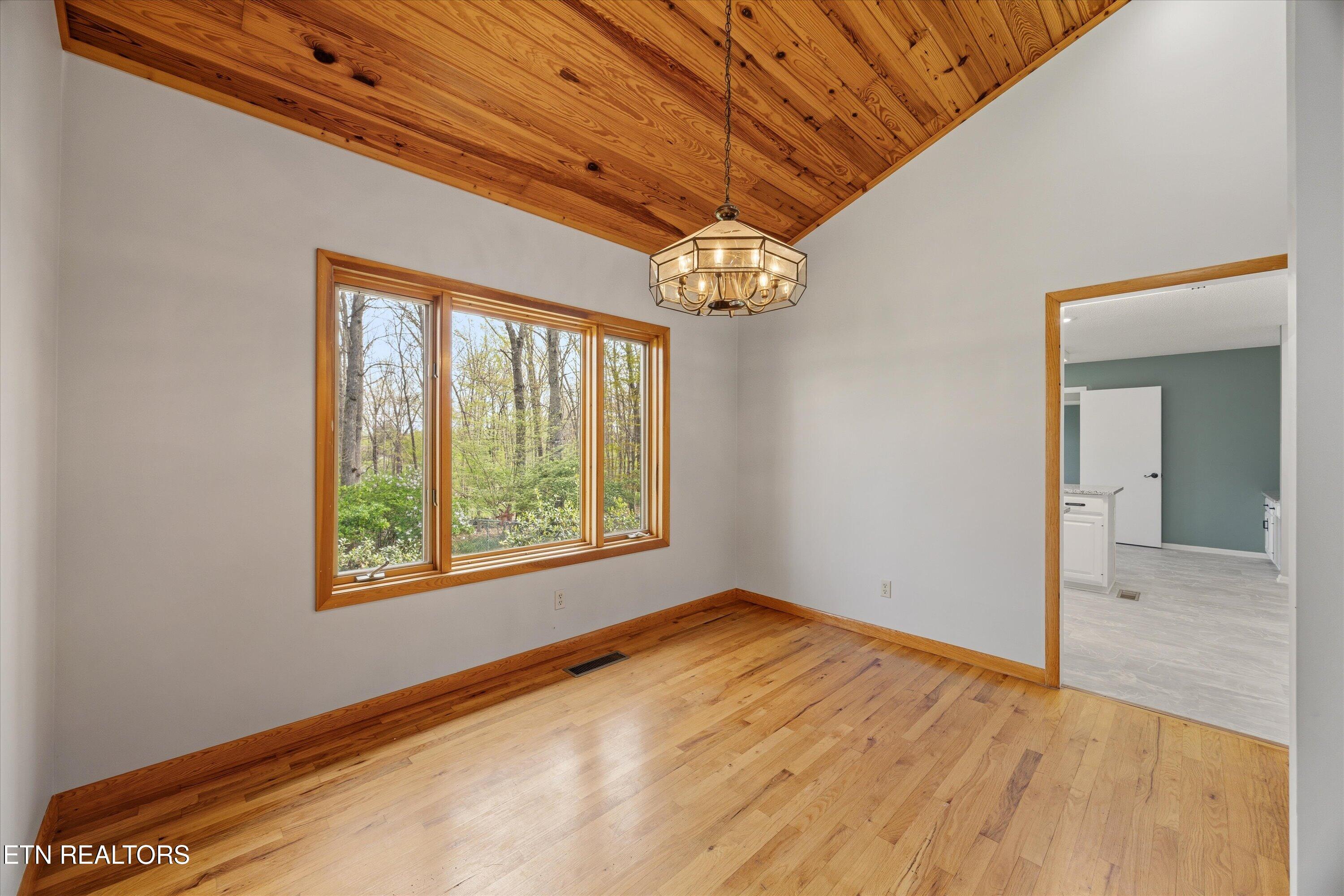696 Laurel Circle Crossville TN 38555