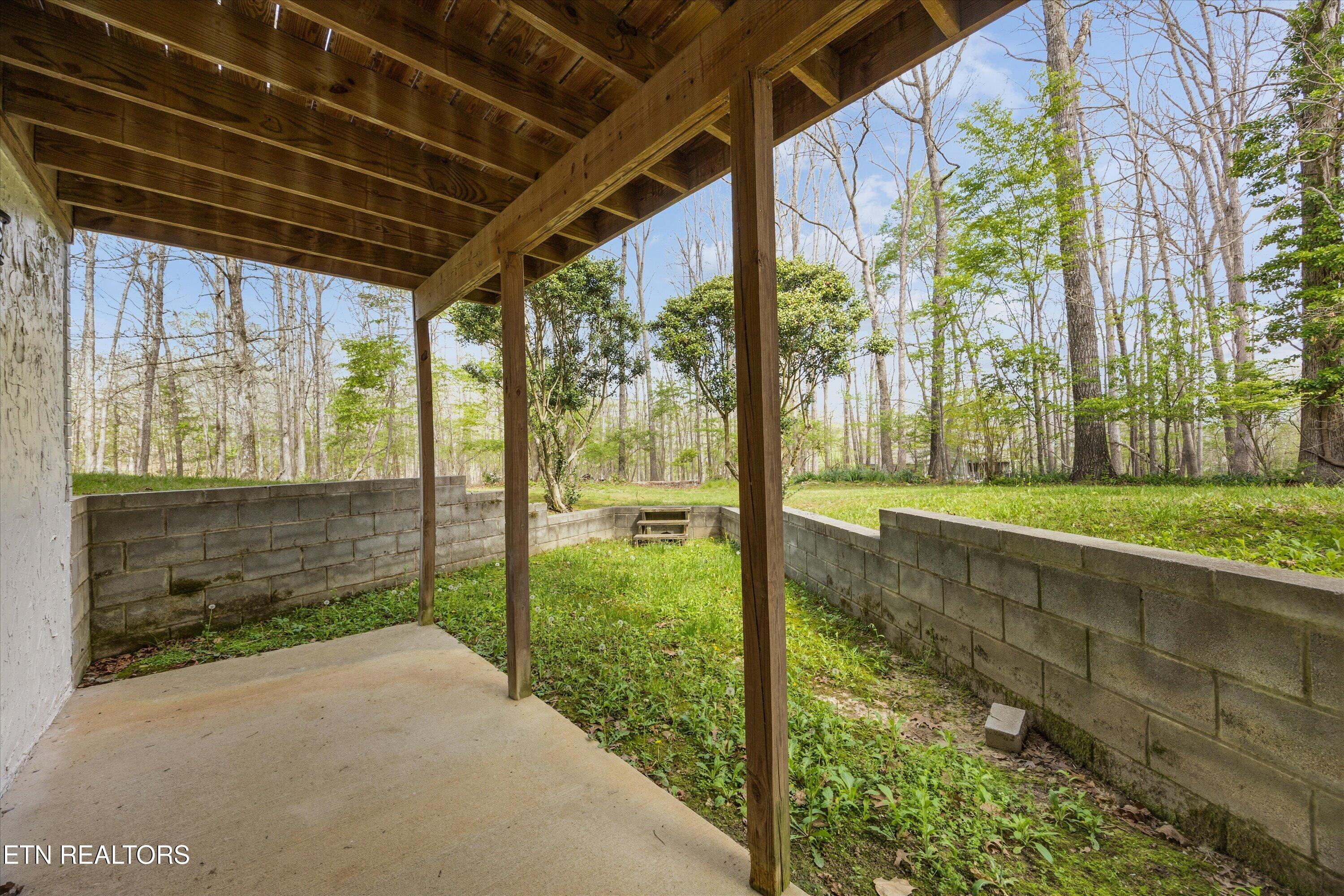 696 Laurel Circle Crossville TN 38555