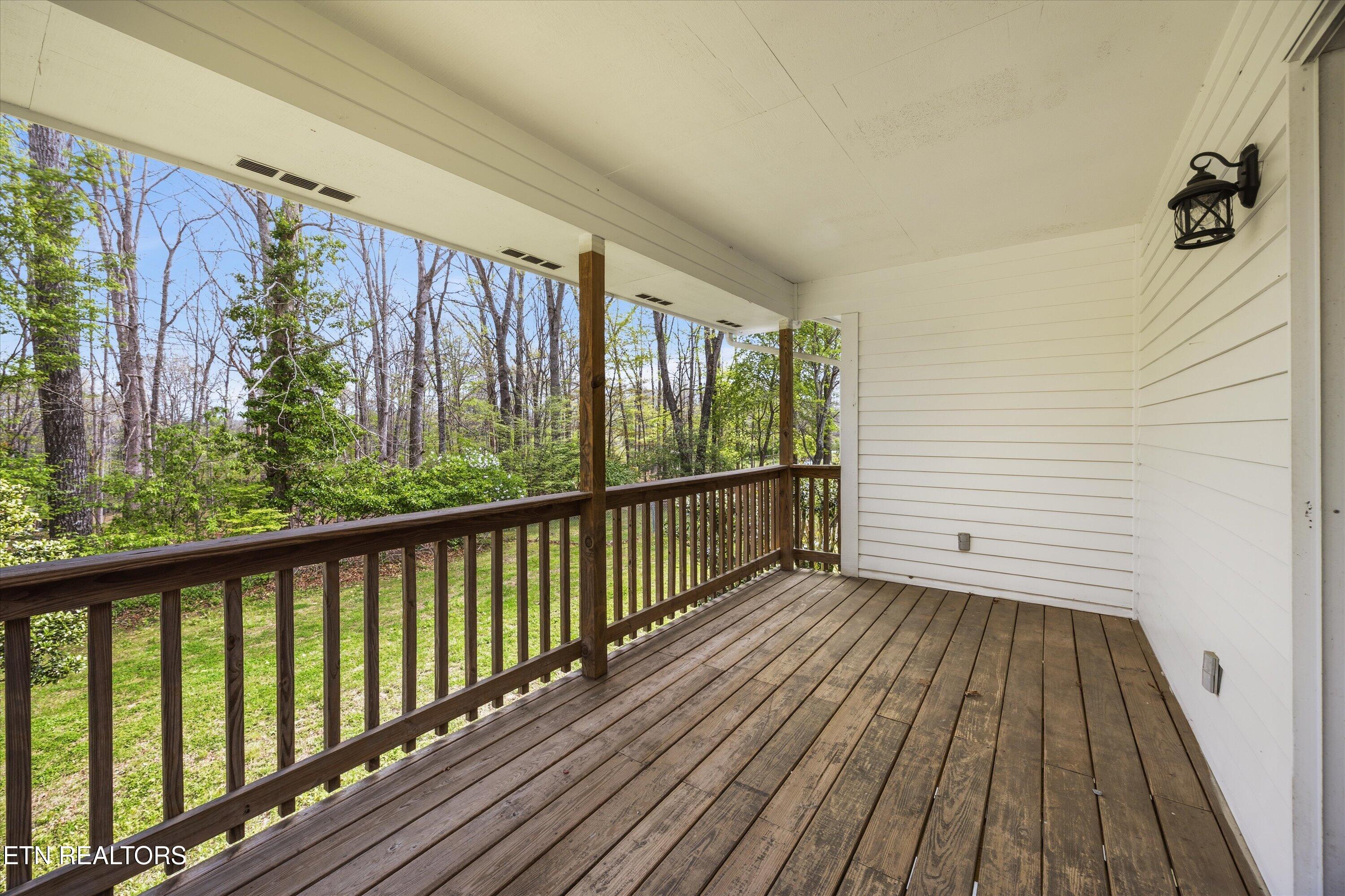 696 Laurel Circle Crossville TN 38555