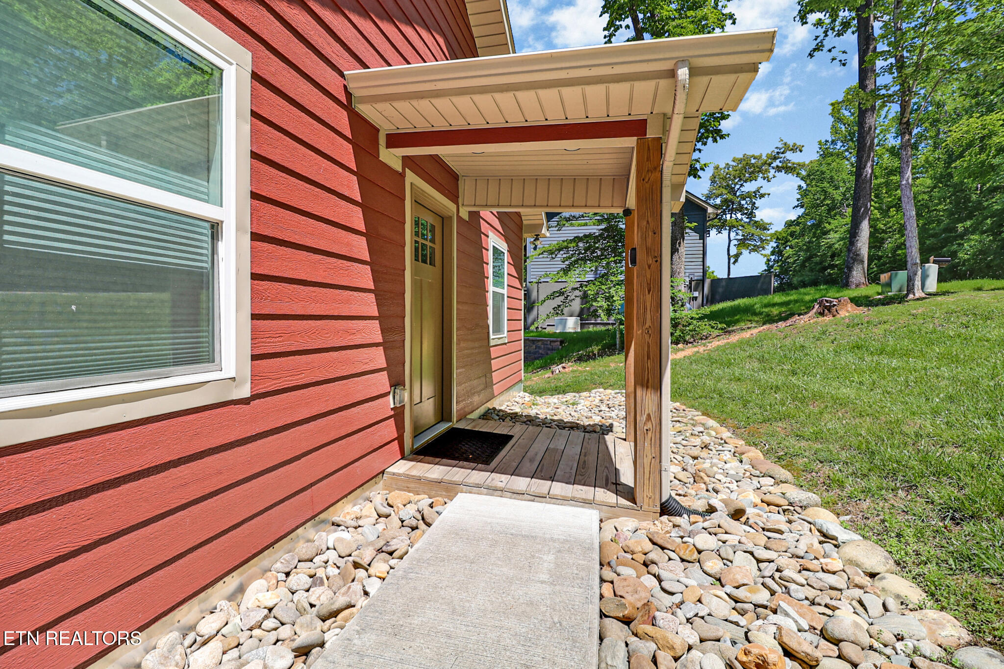 140 Rindler Ridge Byrdstown TN 38549
