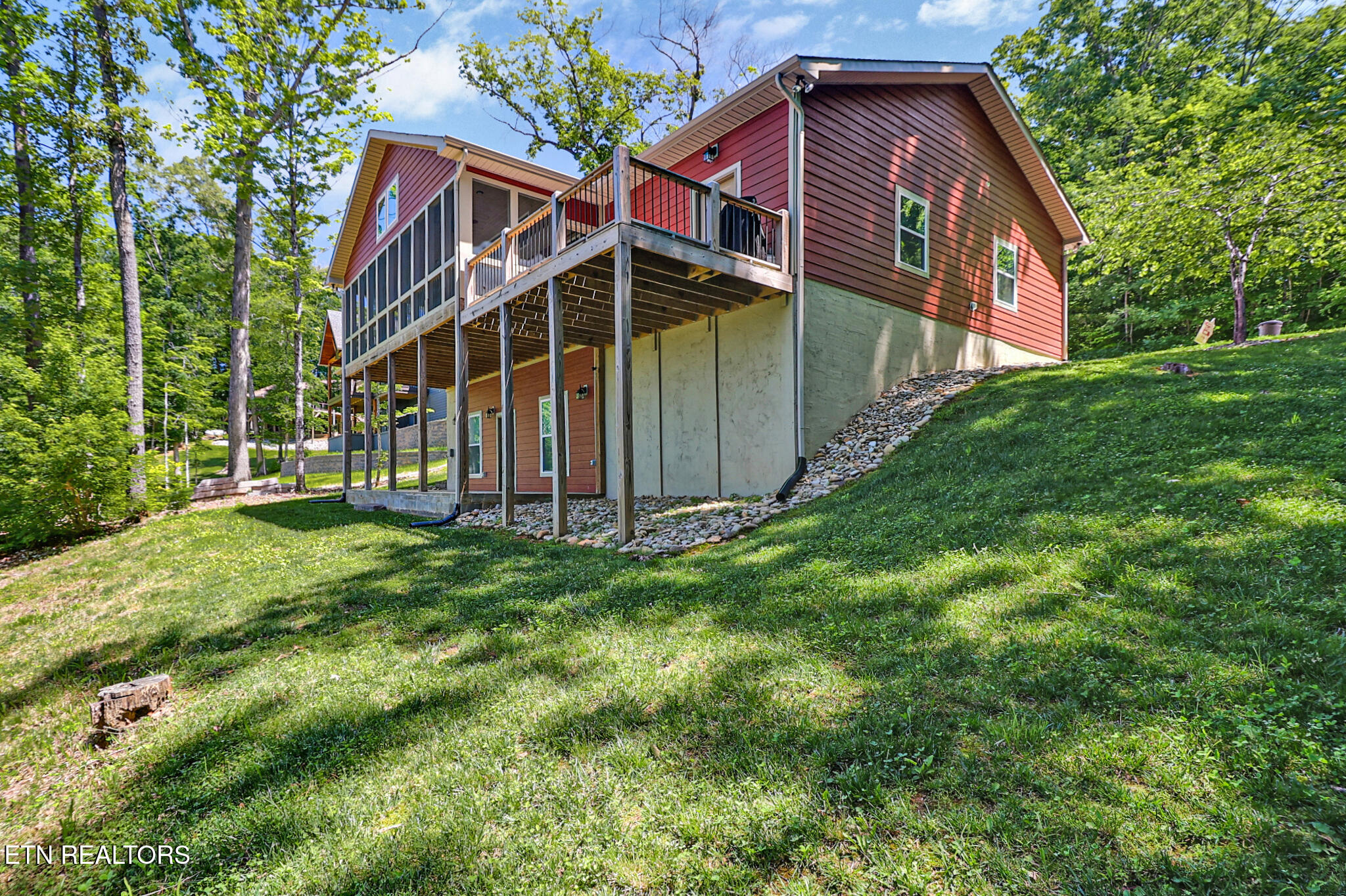 140 Rindler Ridge Byrdstown TN 38549