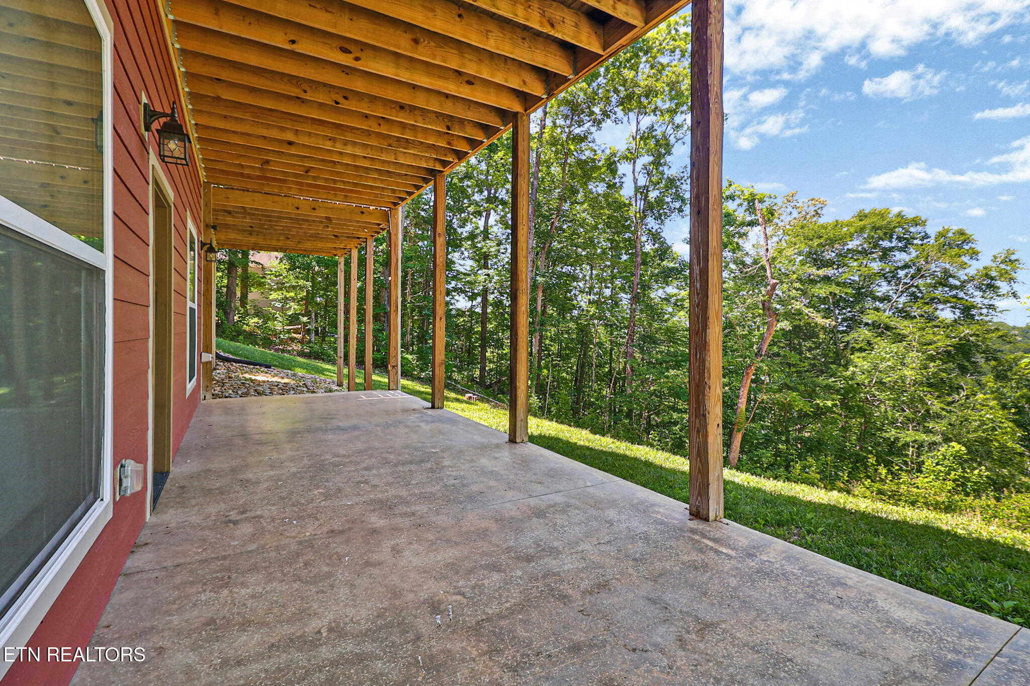 140 Rindler Ridge Byrdstown TN 38549