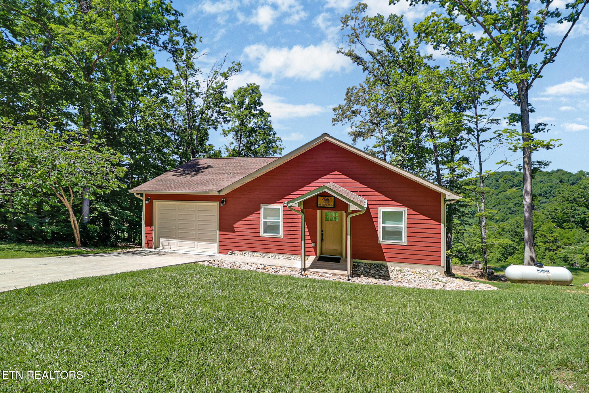 140 Rindler Ridge Byrdstown TN 38549