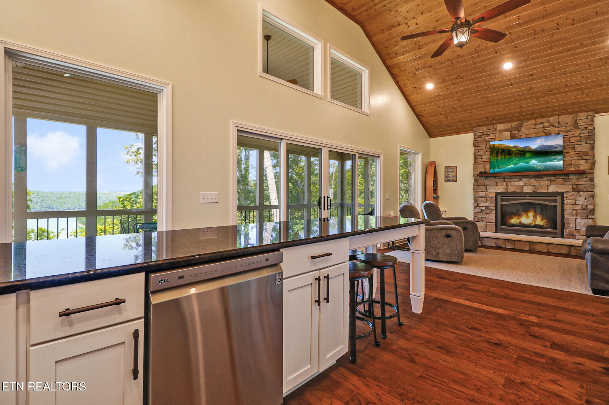 140 Rindler Ridge Byrdstown TN 38549