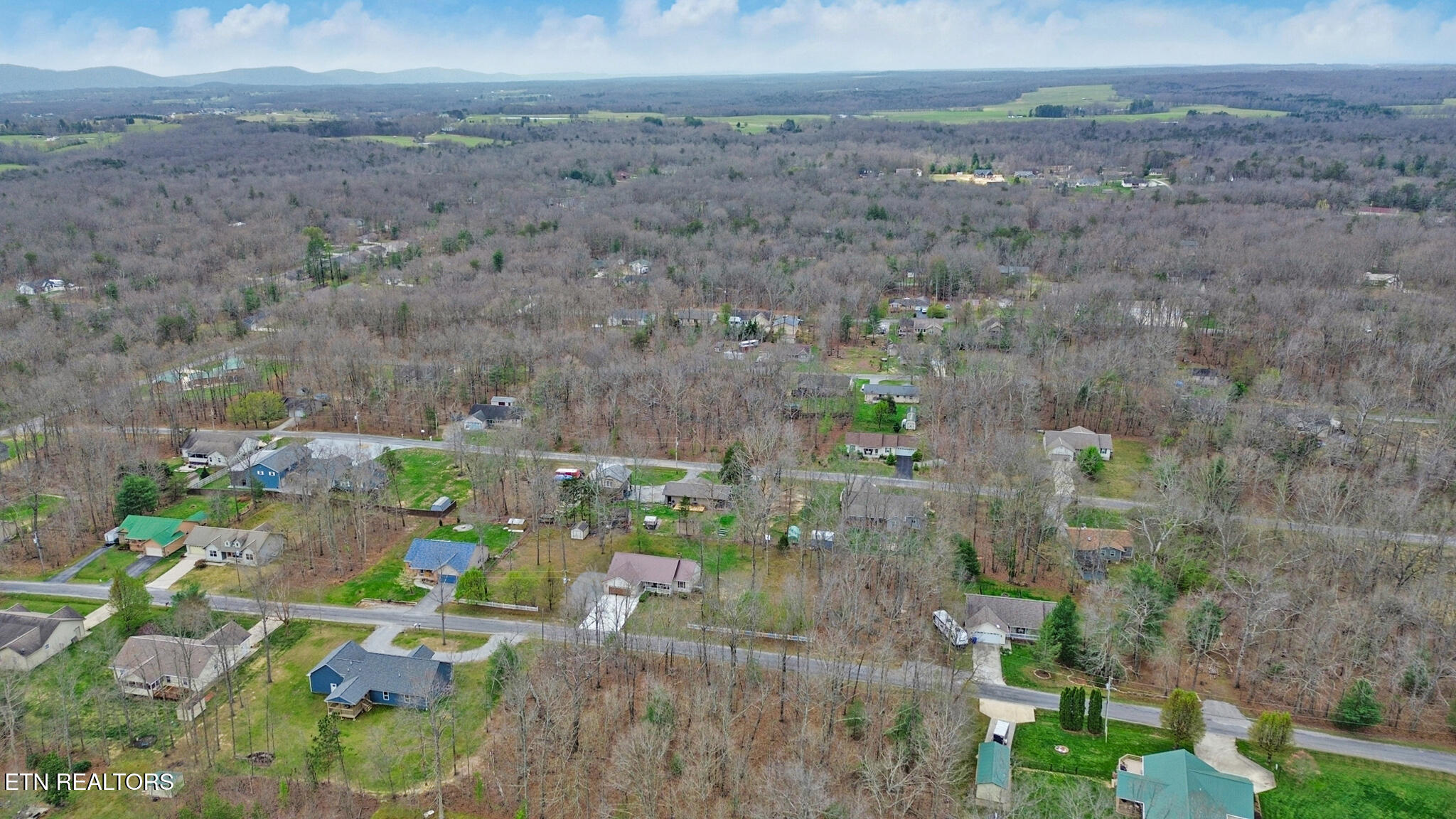 1012 Iroquois Lane Crossville TN 38572