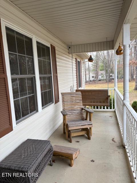 1012 Iroquois Lane Crossville TN 38572