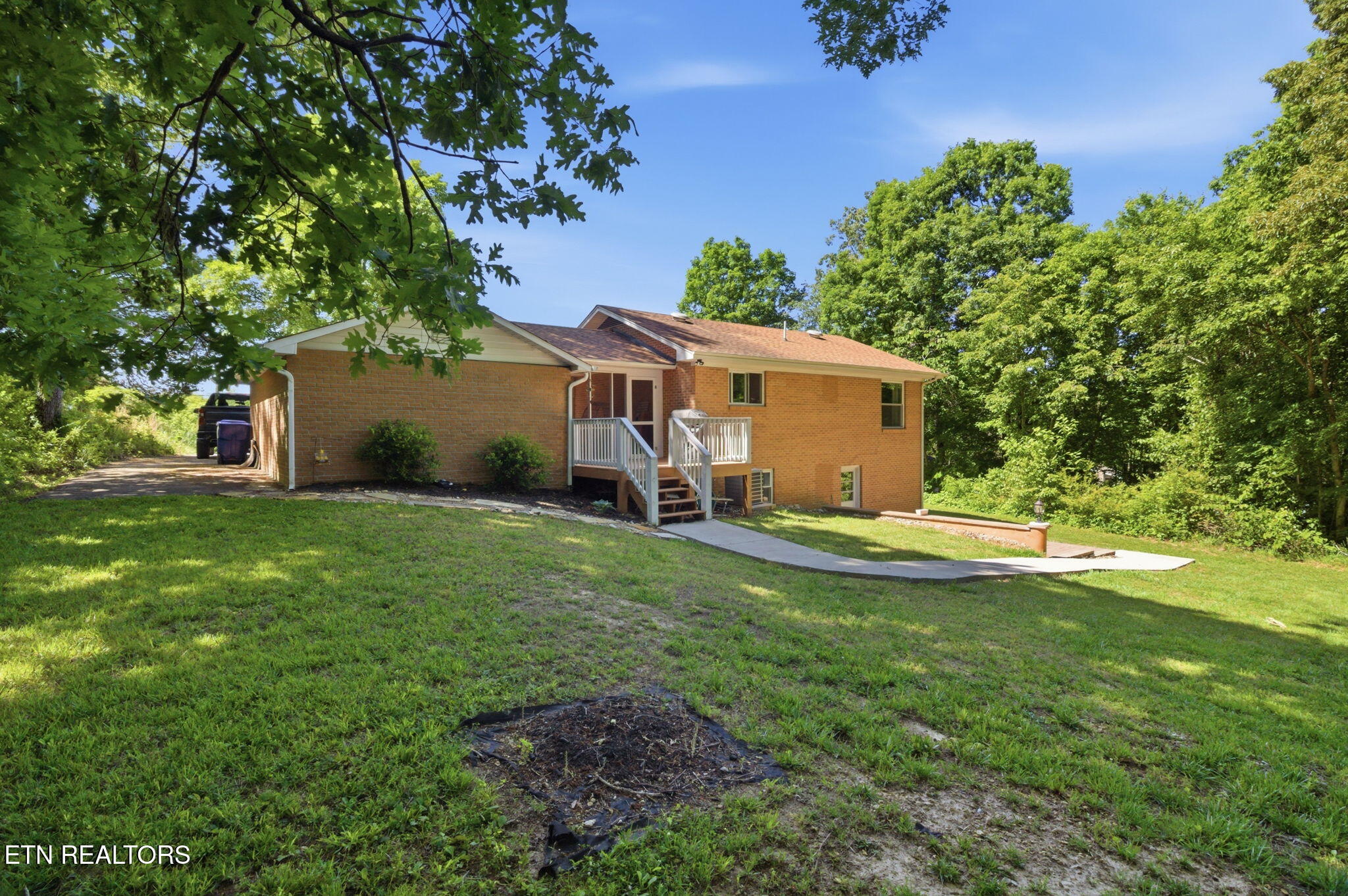 3012 Sinking Springs Road Knoxville TN 37914