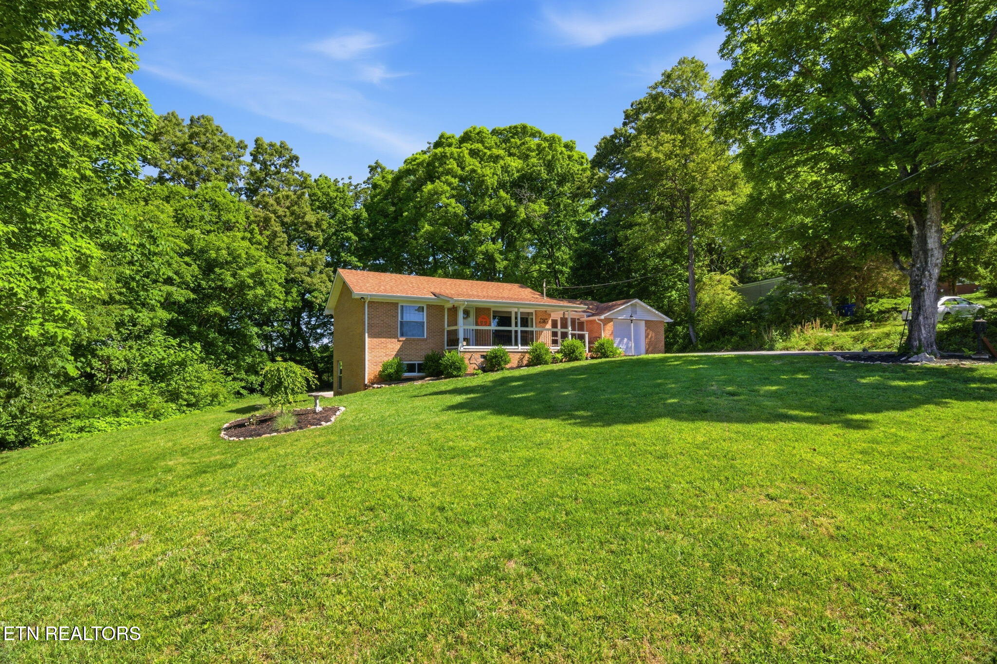 3012 Sinking Springs Road Knoxville TN 37914