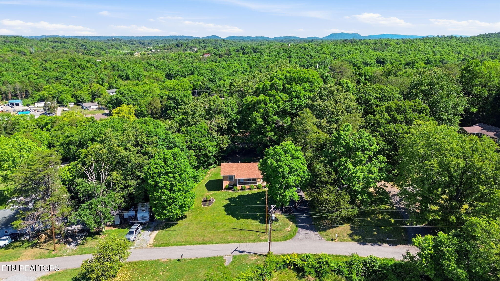 3012 Sinking Springs Road Knoxville TN 37914