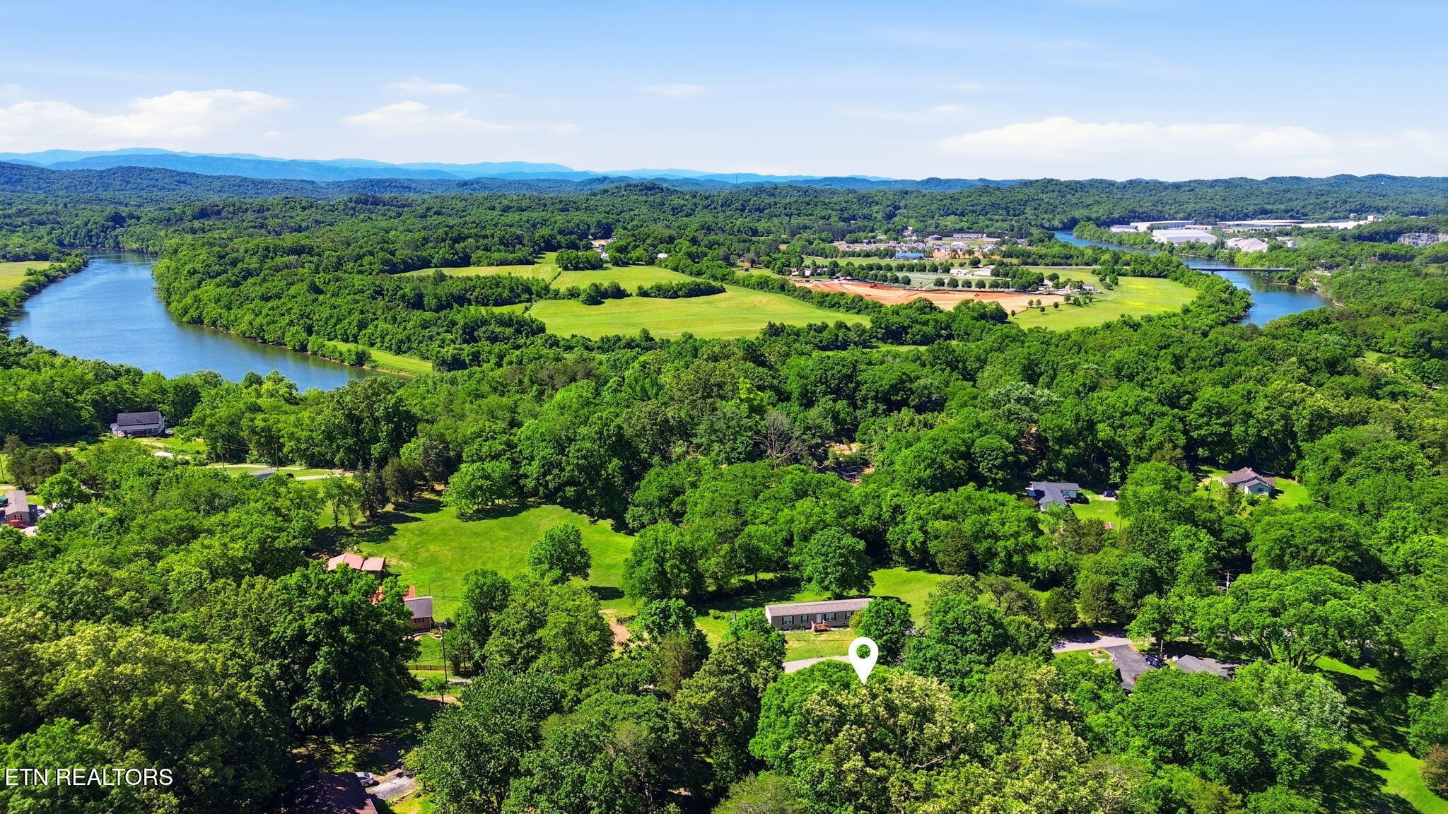 3012 Sinking Springs Road Knoxville TN 37914