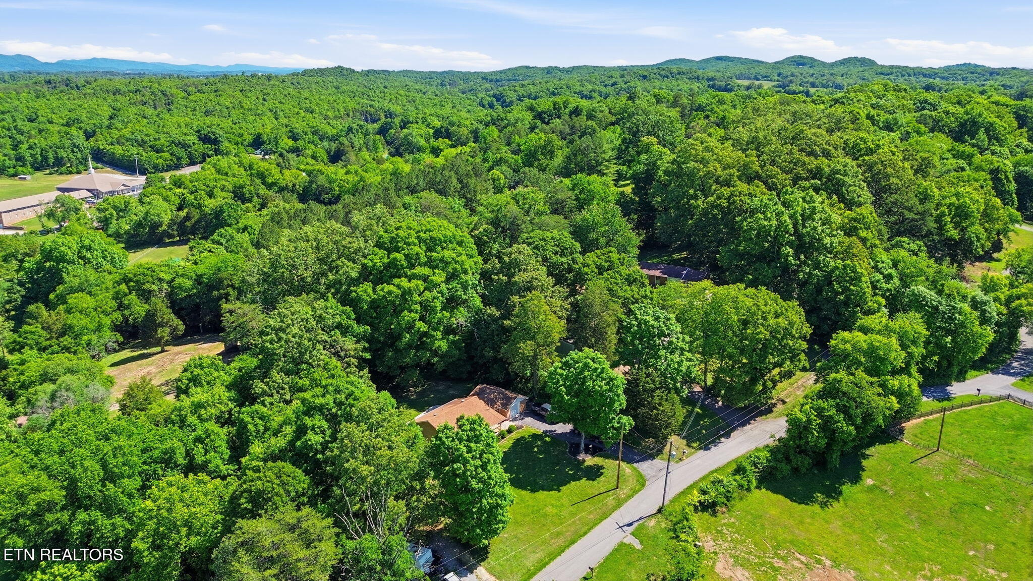 3012 Sinking Springs Road Knoxville TN 37914