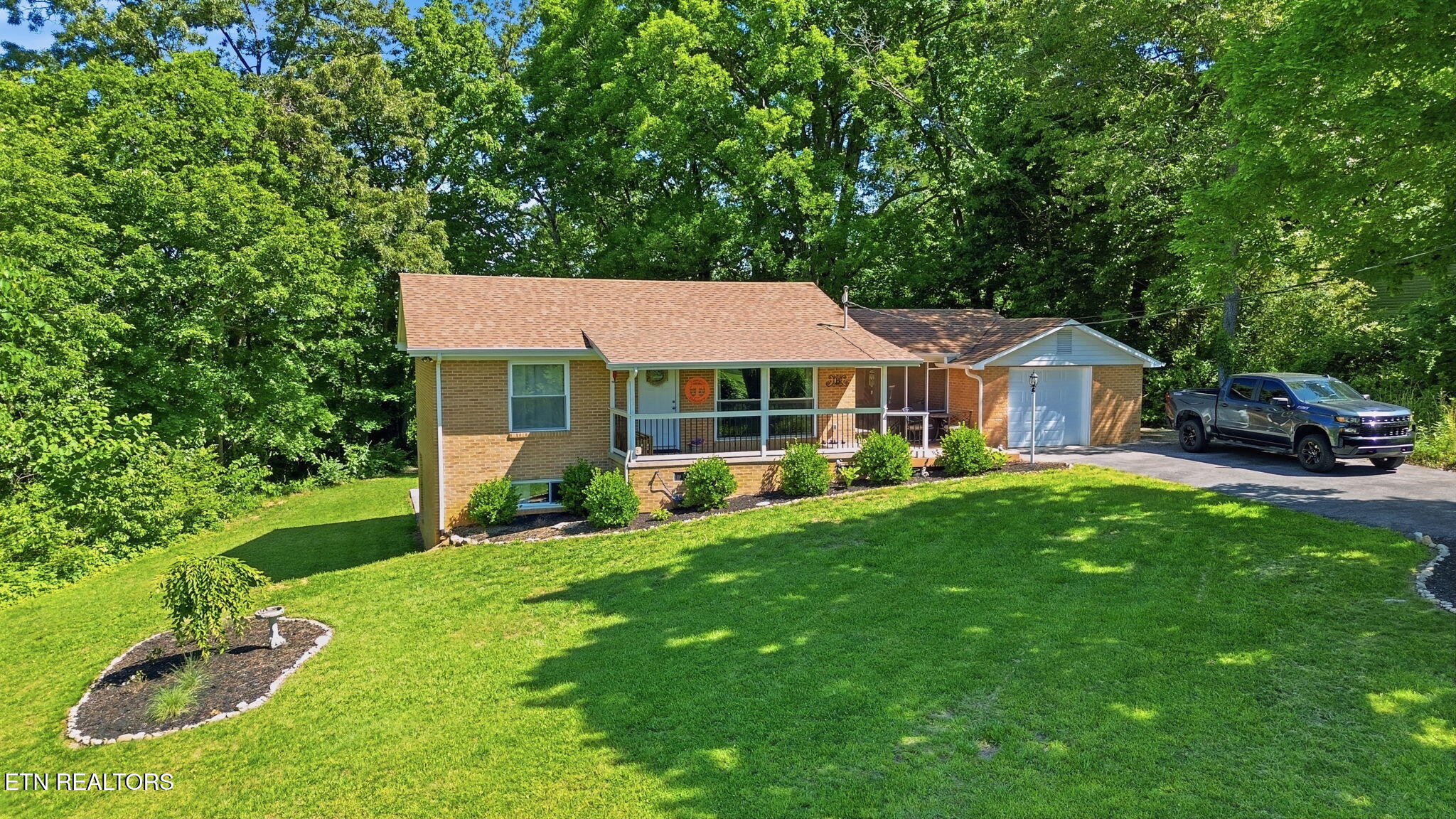 3012 Sinking Springs Road Knoxville TN 37914