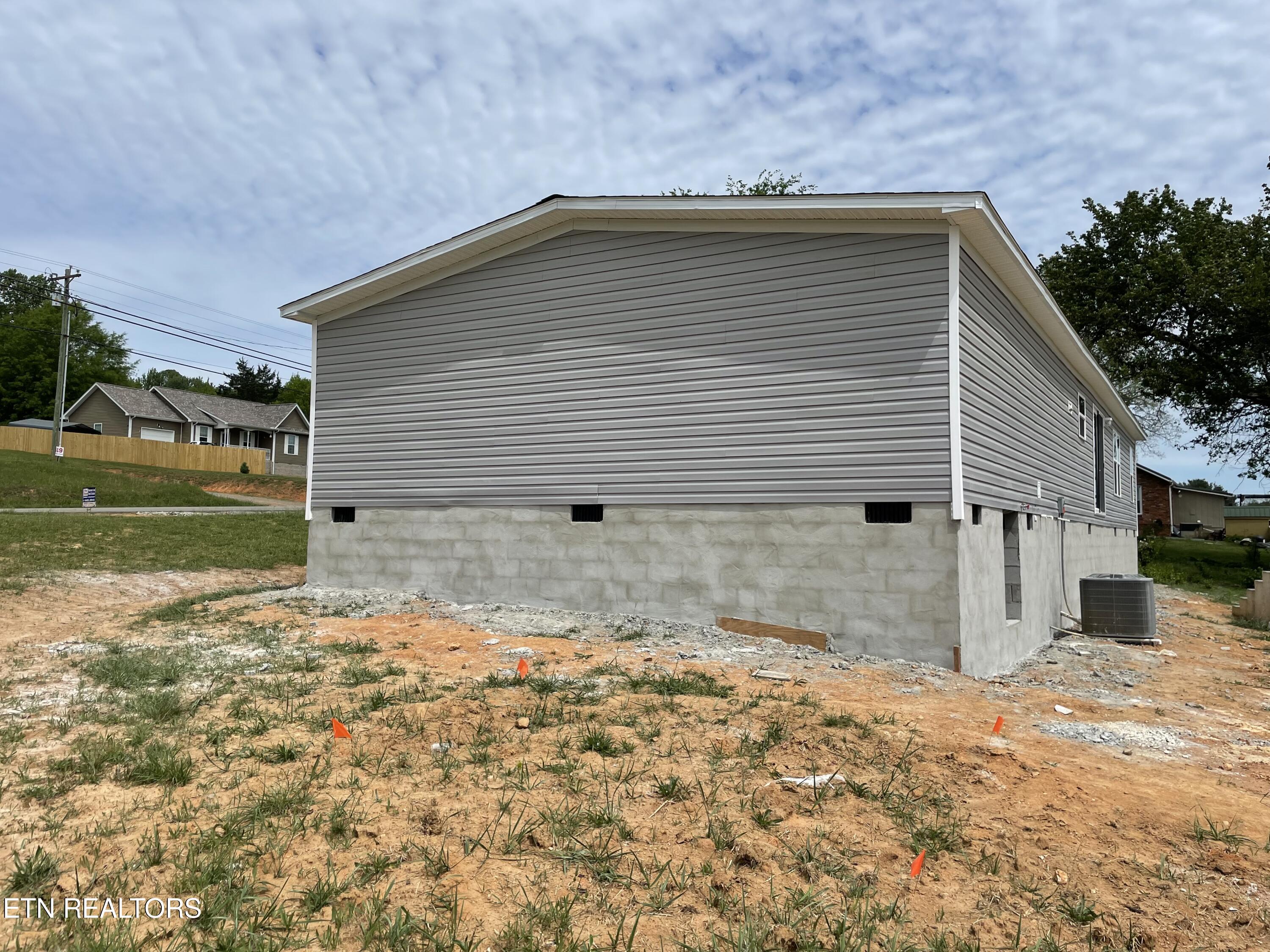 418 Oak Grove Road Madisonville TN 37354