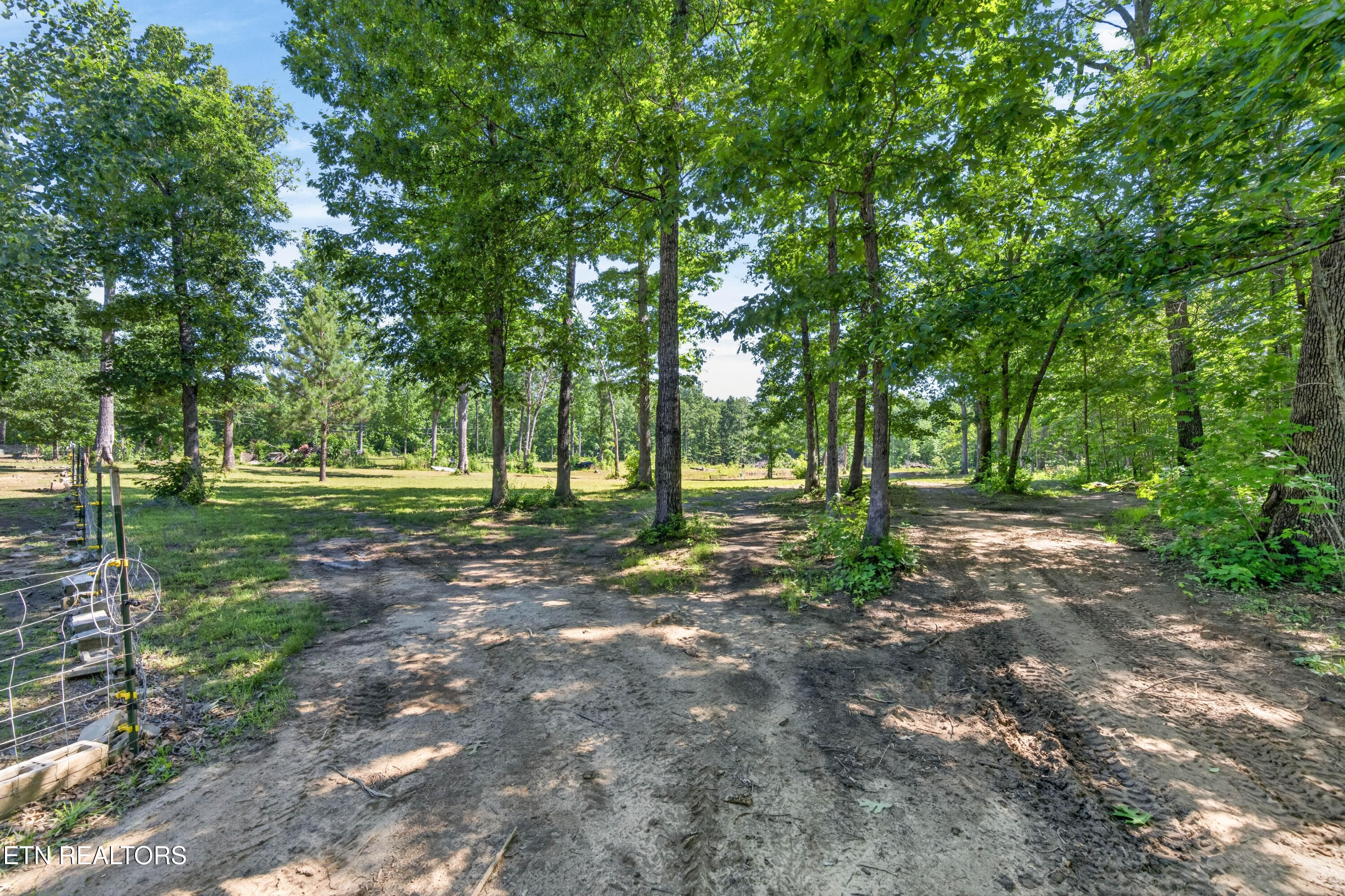 16588 Highway 70 Monterey TN 38574