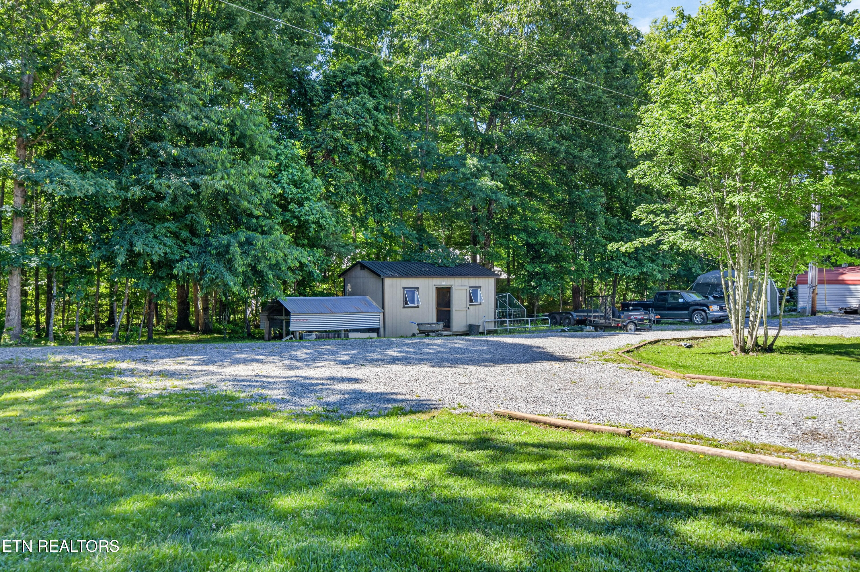 16588 Highway 70 Monterey TN 38574