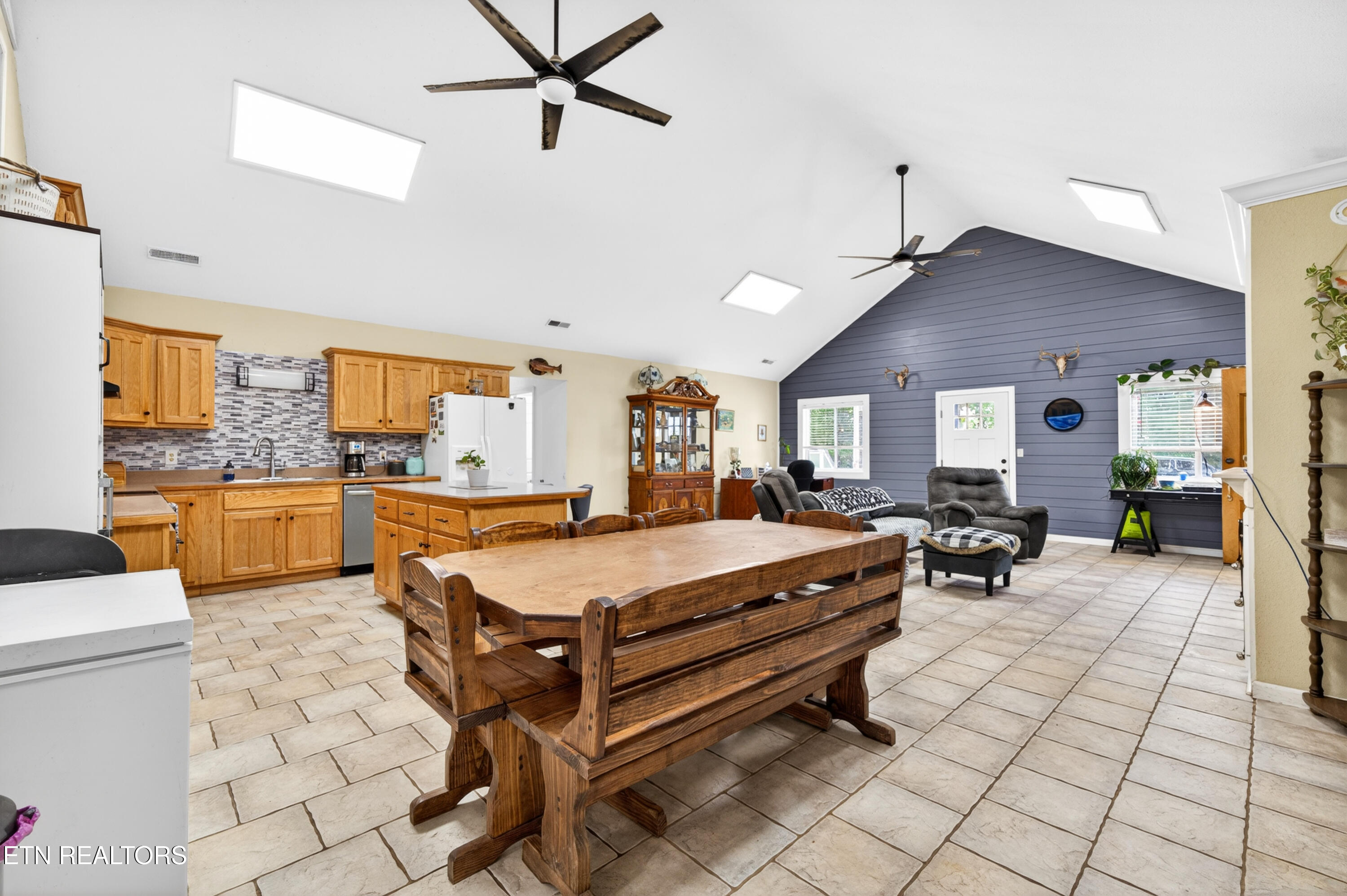 16588 Highway 70 Monterey TN 38574