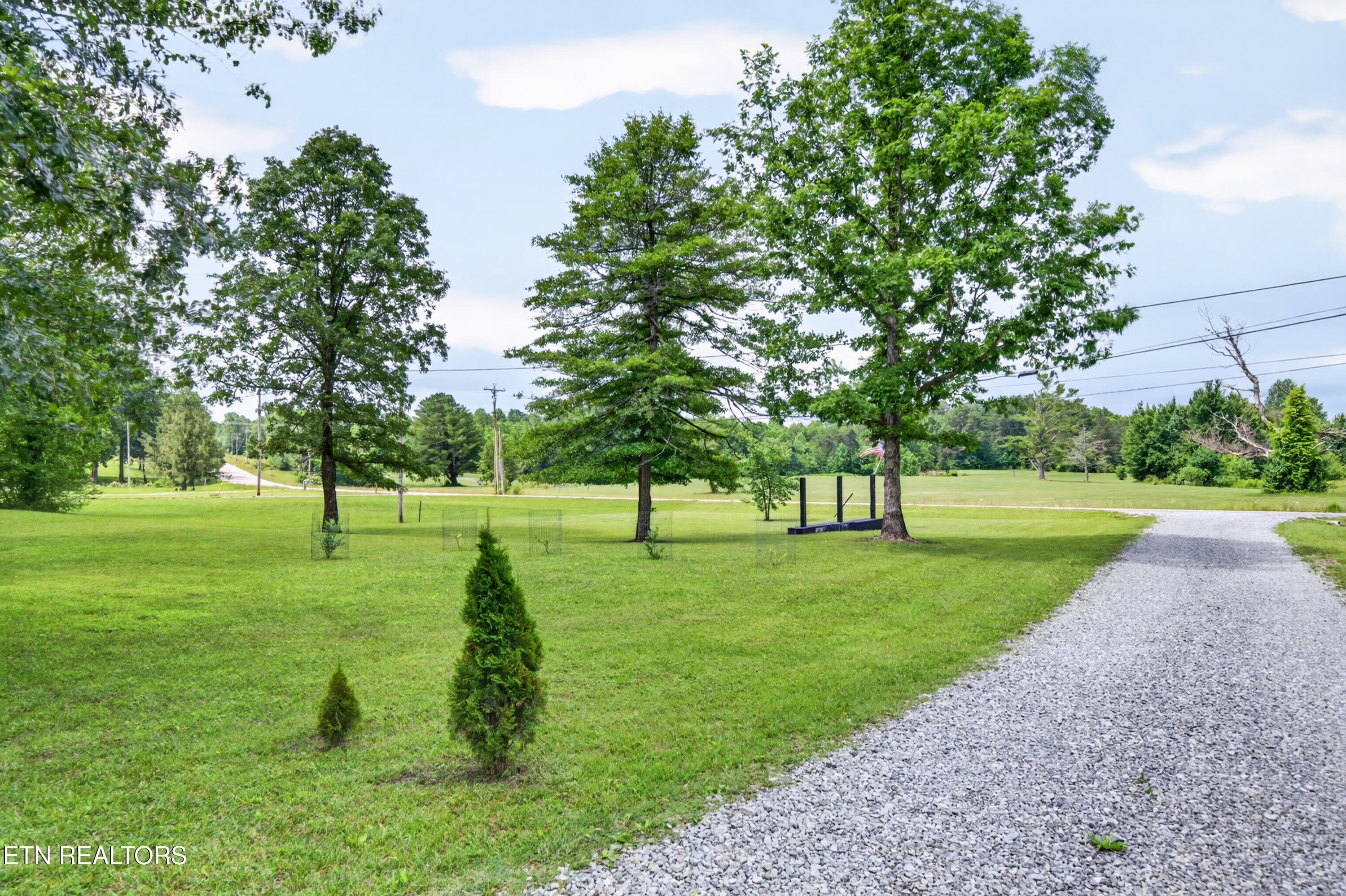 16588 Highway 70 Monterey TN 38574