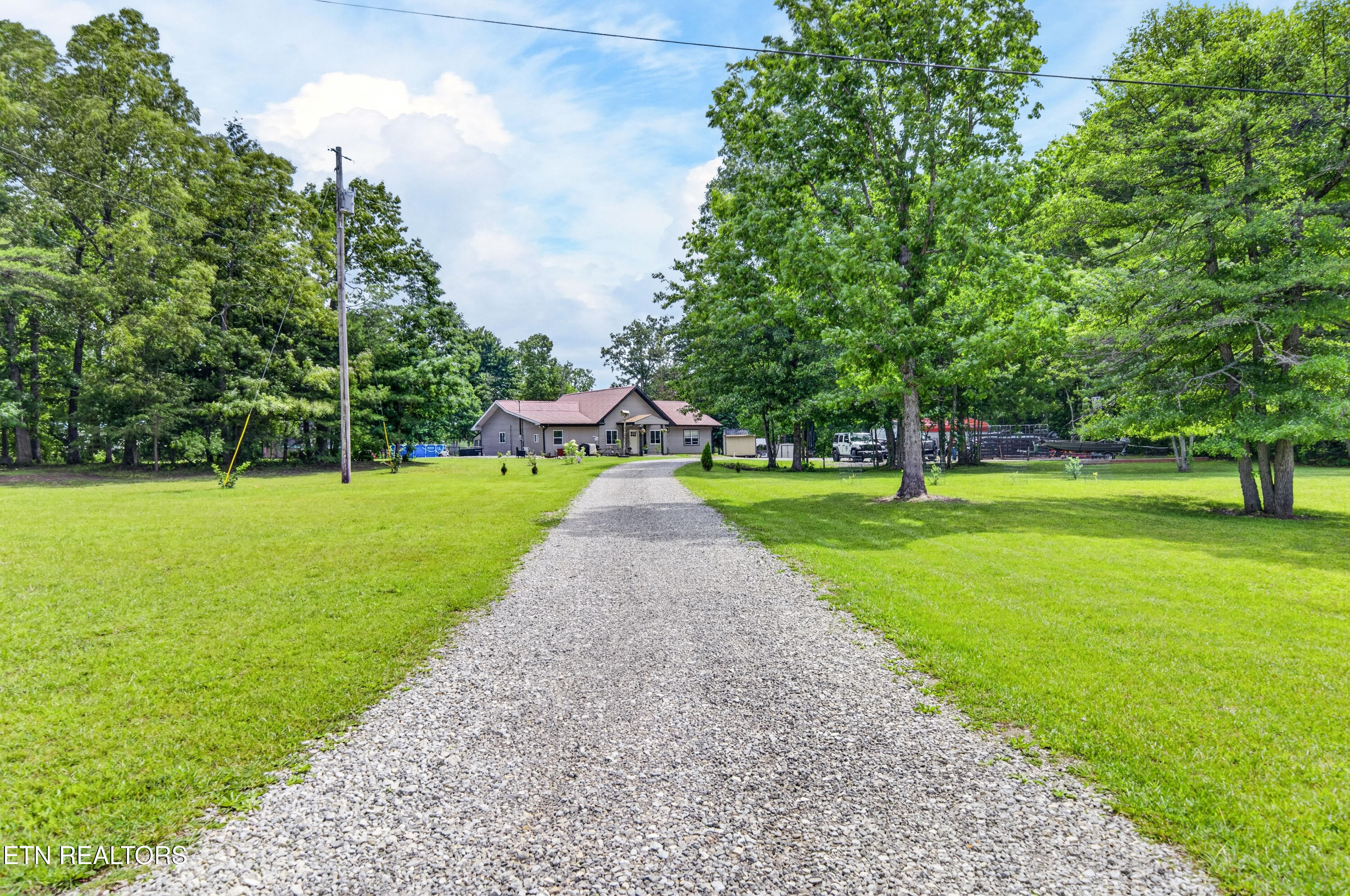 16588 Highway 70 Monterey TN 38574