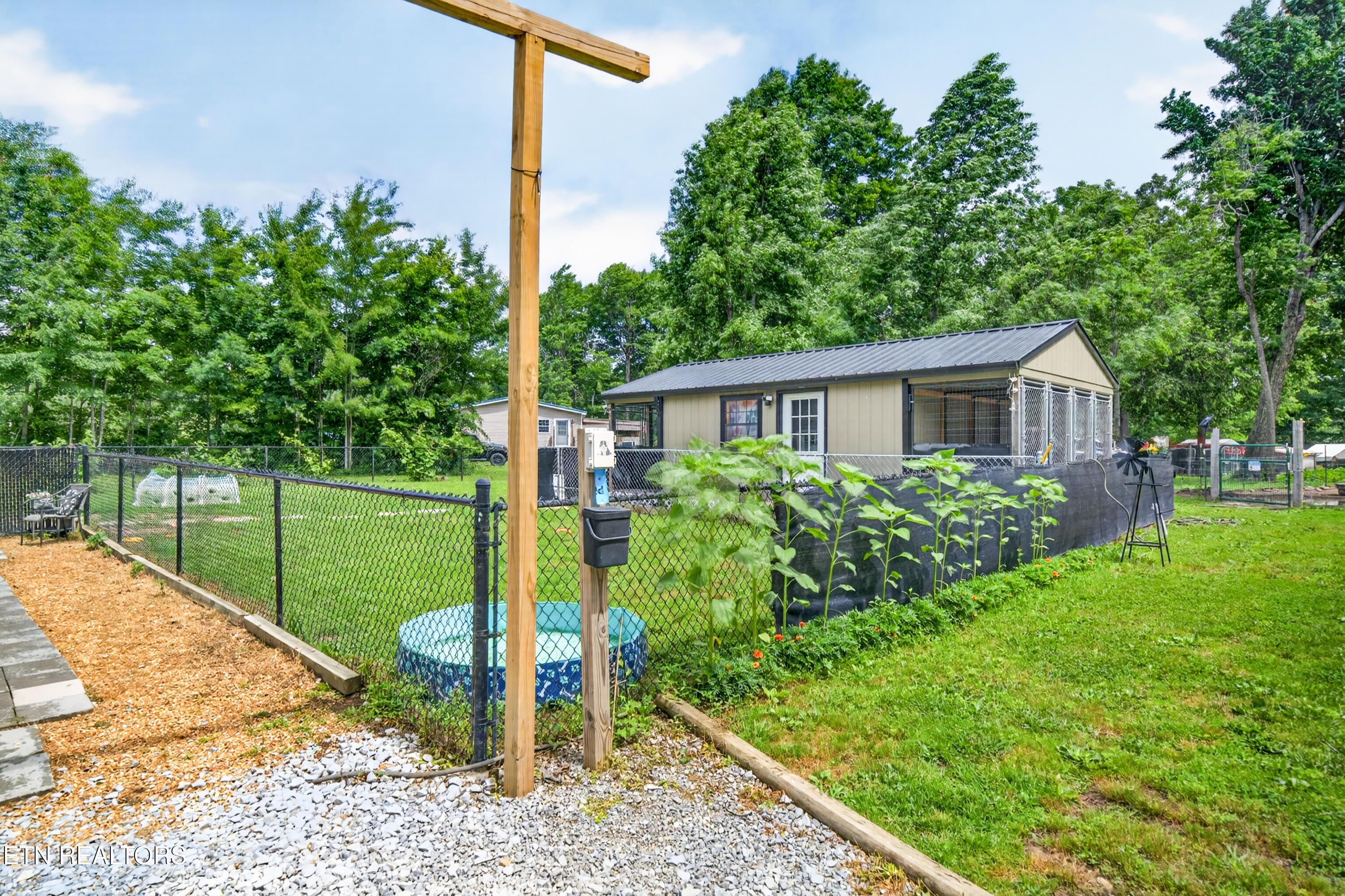 16588 Highway 70 Monterey TN 38574