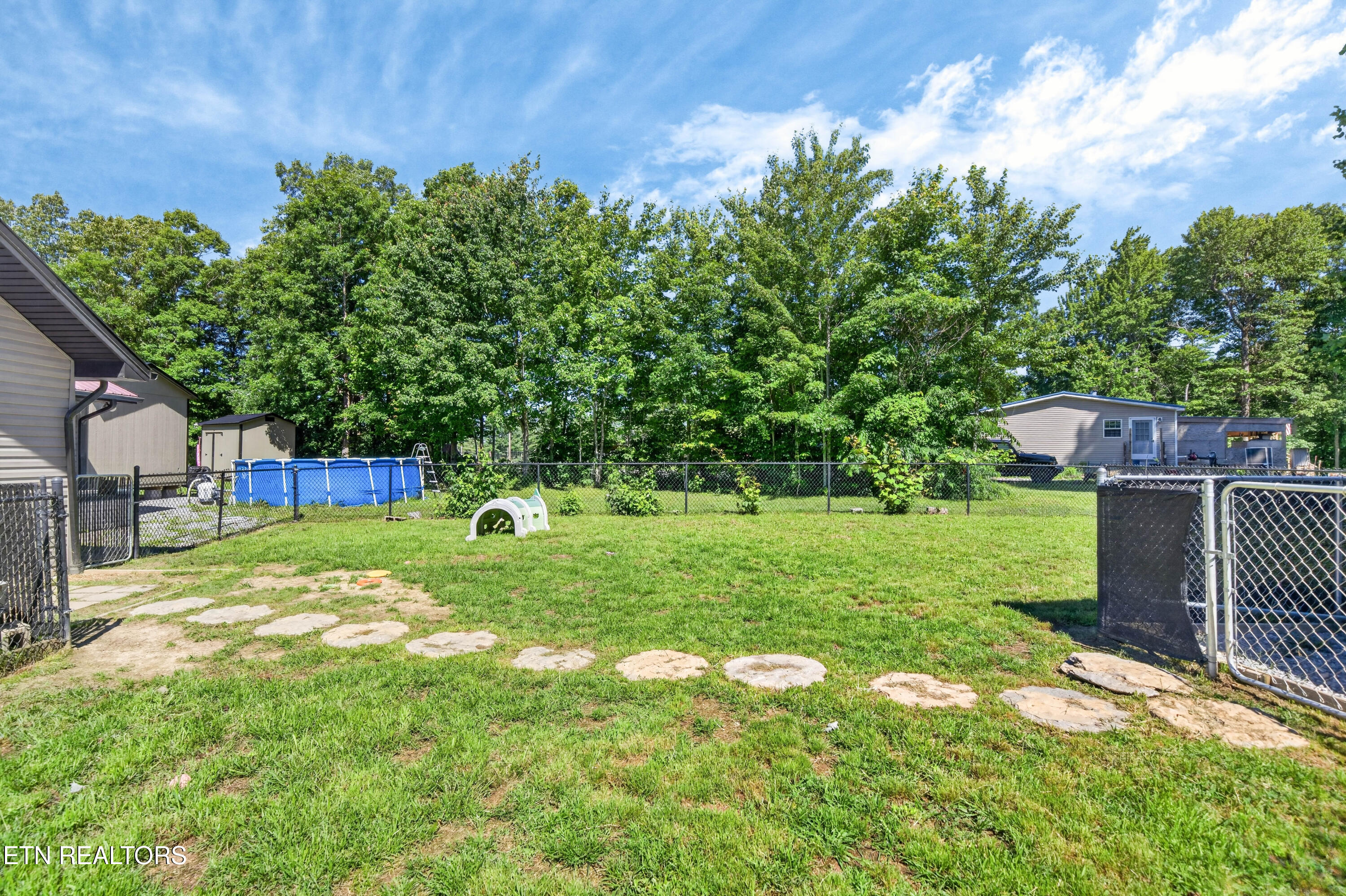16588 Highway 70 Monterey TN 38574