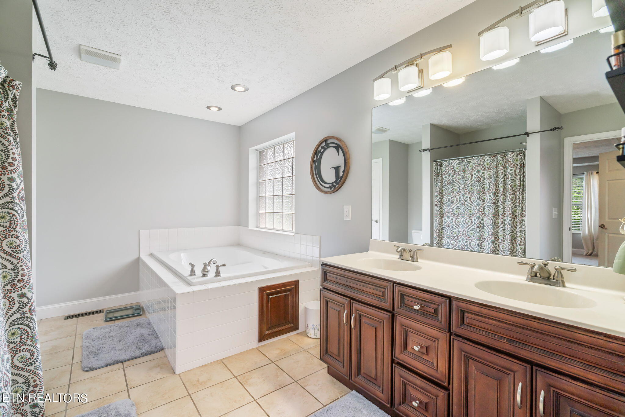 1959 Big Buck Lane Sevierville TN 37876