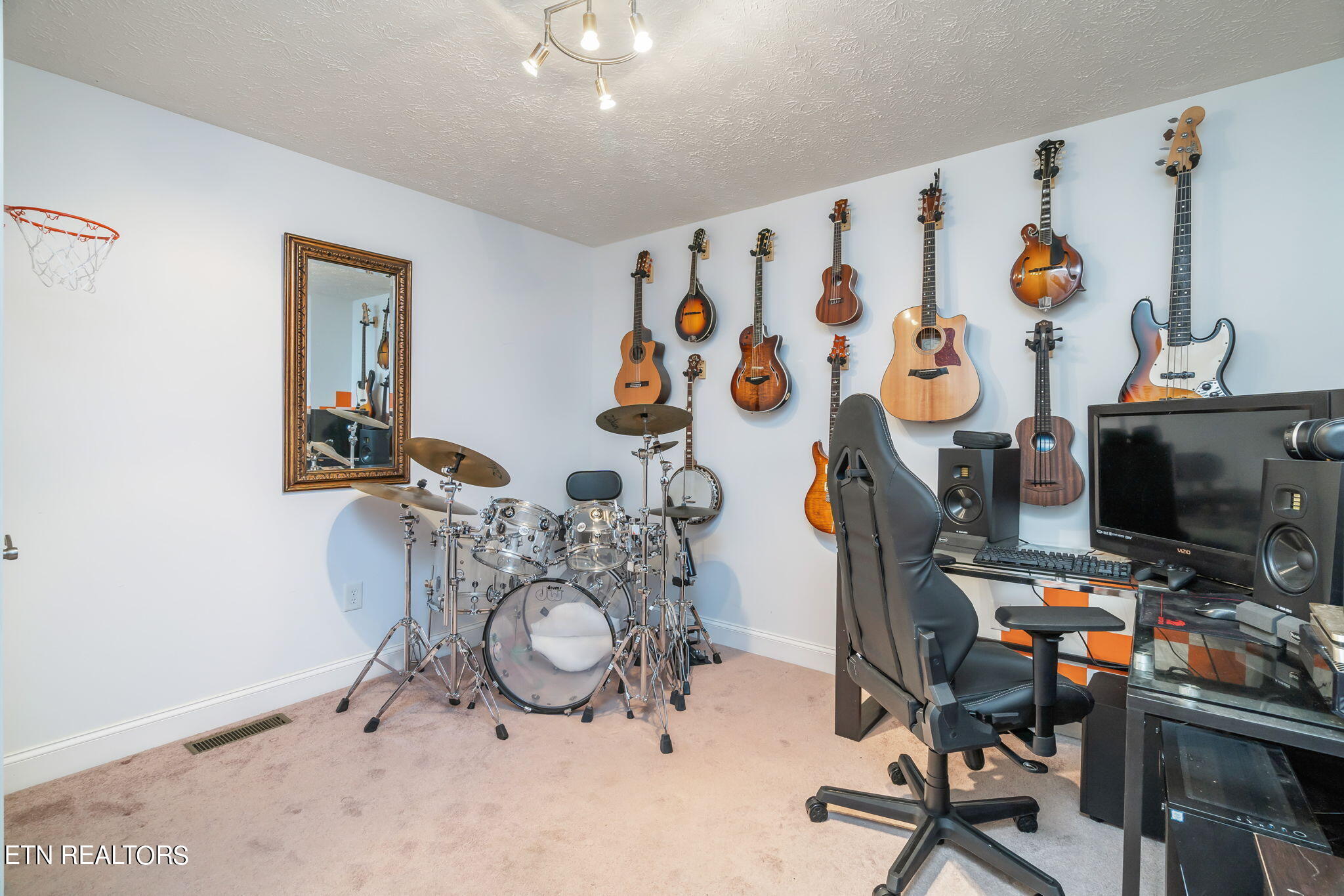 1959 Big Buck Lane Sevierville TN 37876