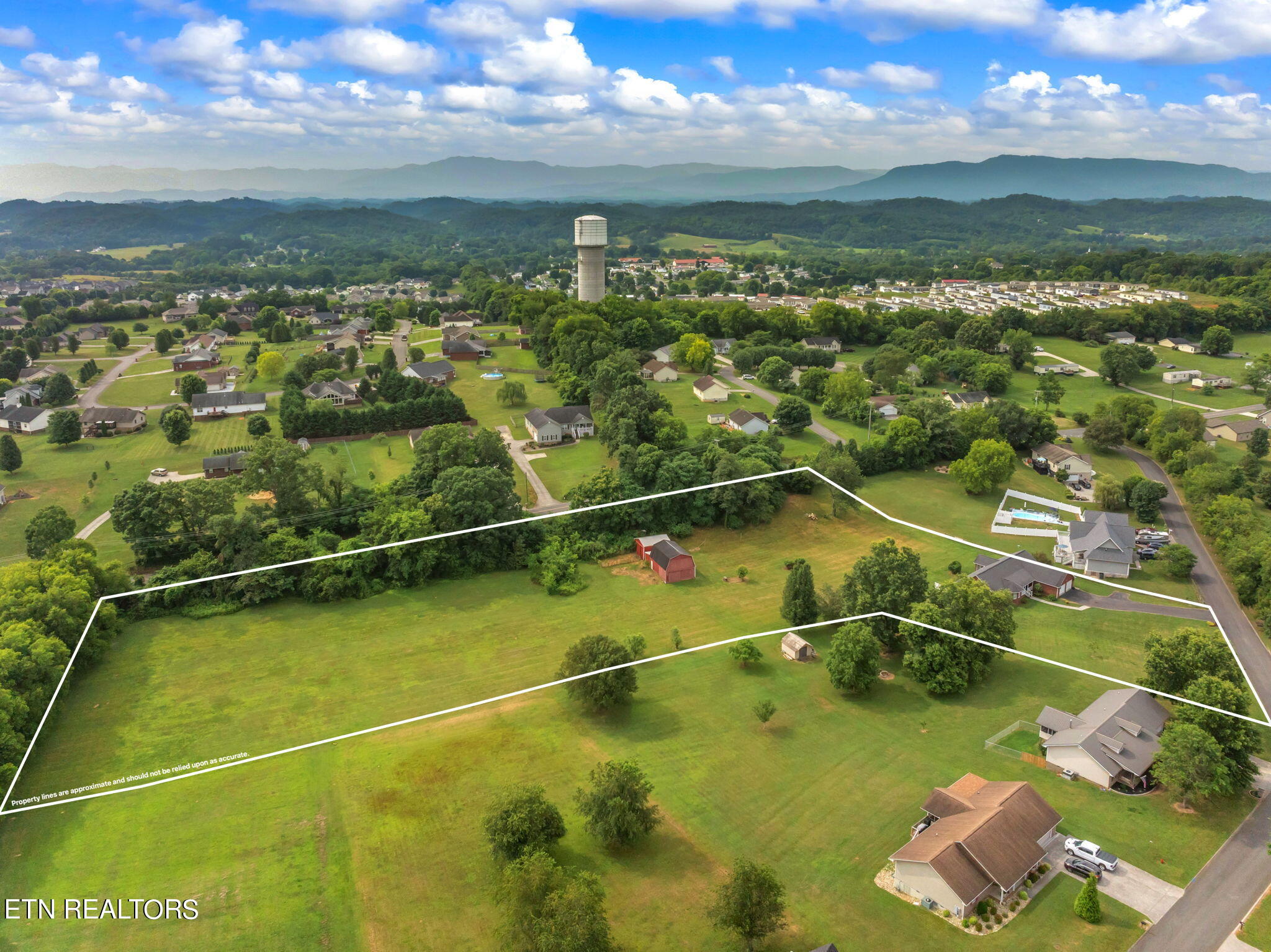1959 Big Buck Lane Sevierville TN 37876