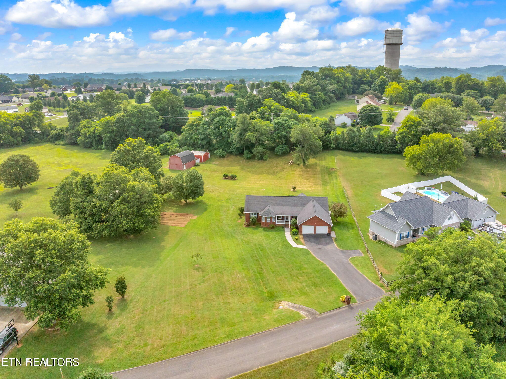 1959 Big Buck Lane Sevierville TN 37876