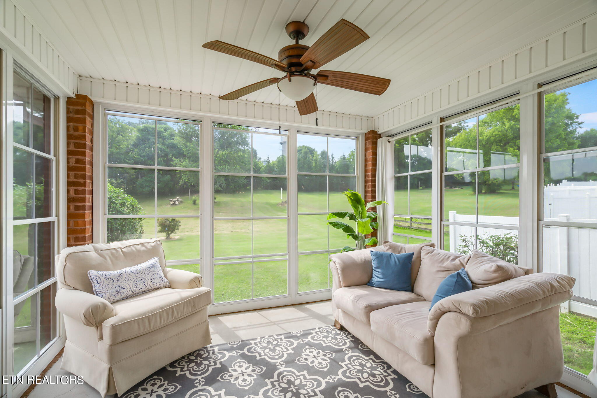 1959 Big Buck Lane Sevierville TN 37876
