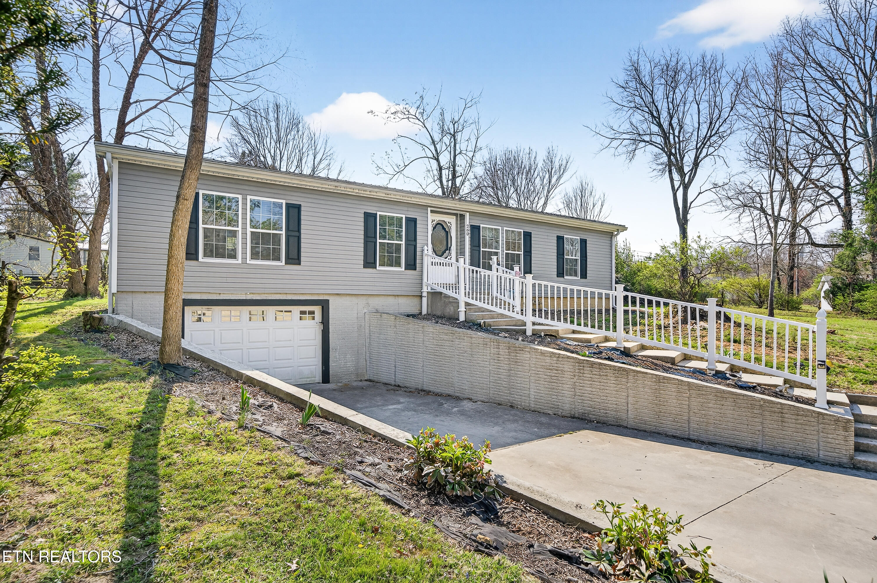 260 Rugby Road Crossville TN 38558