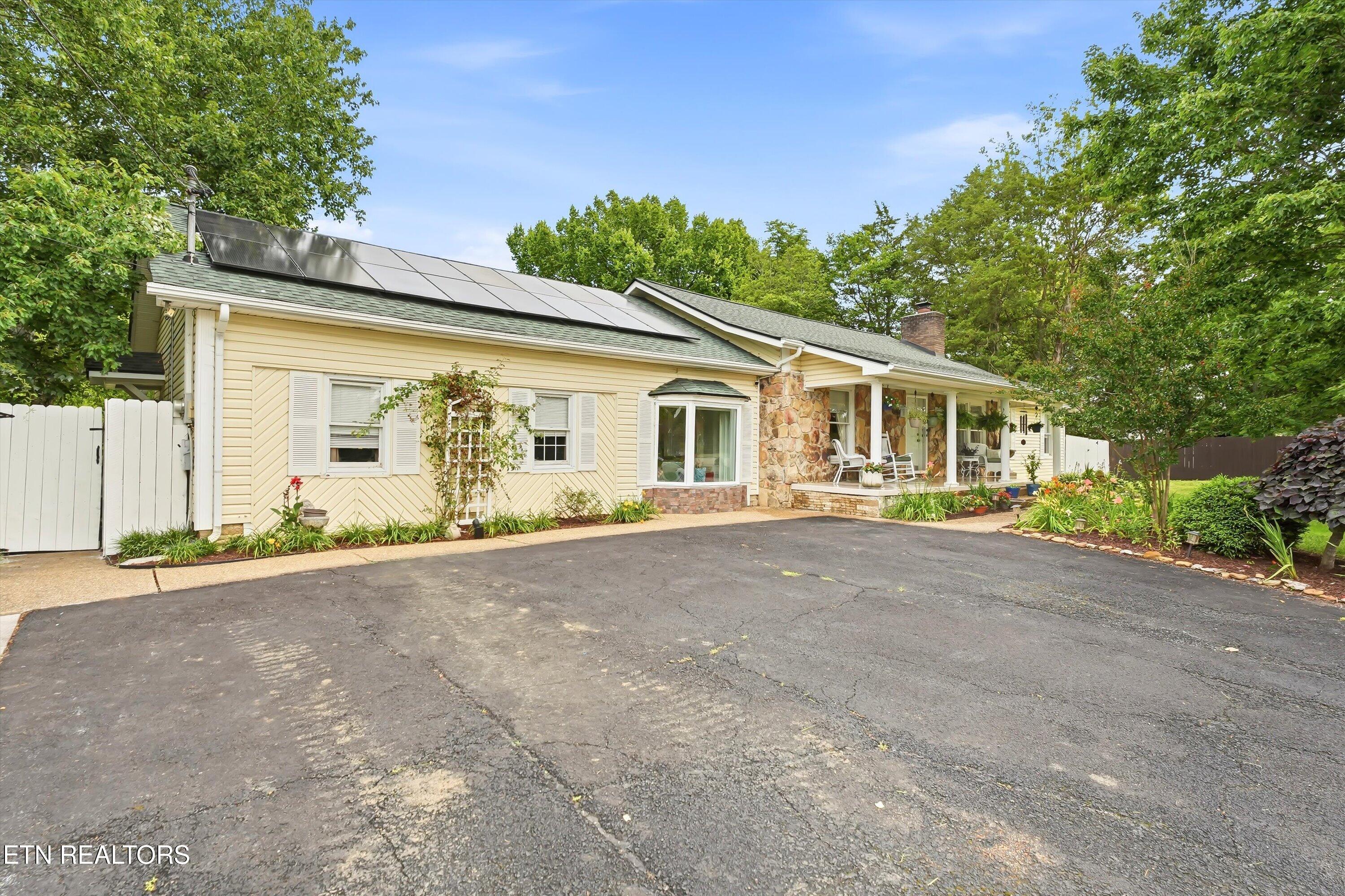 2813 E Emory Road Knoxville TN 37938